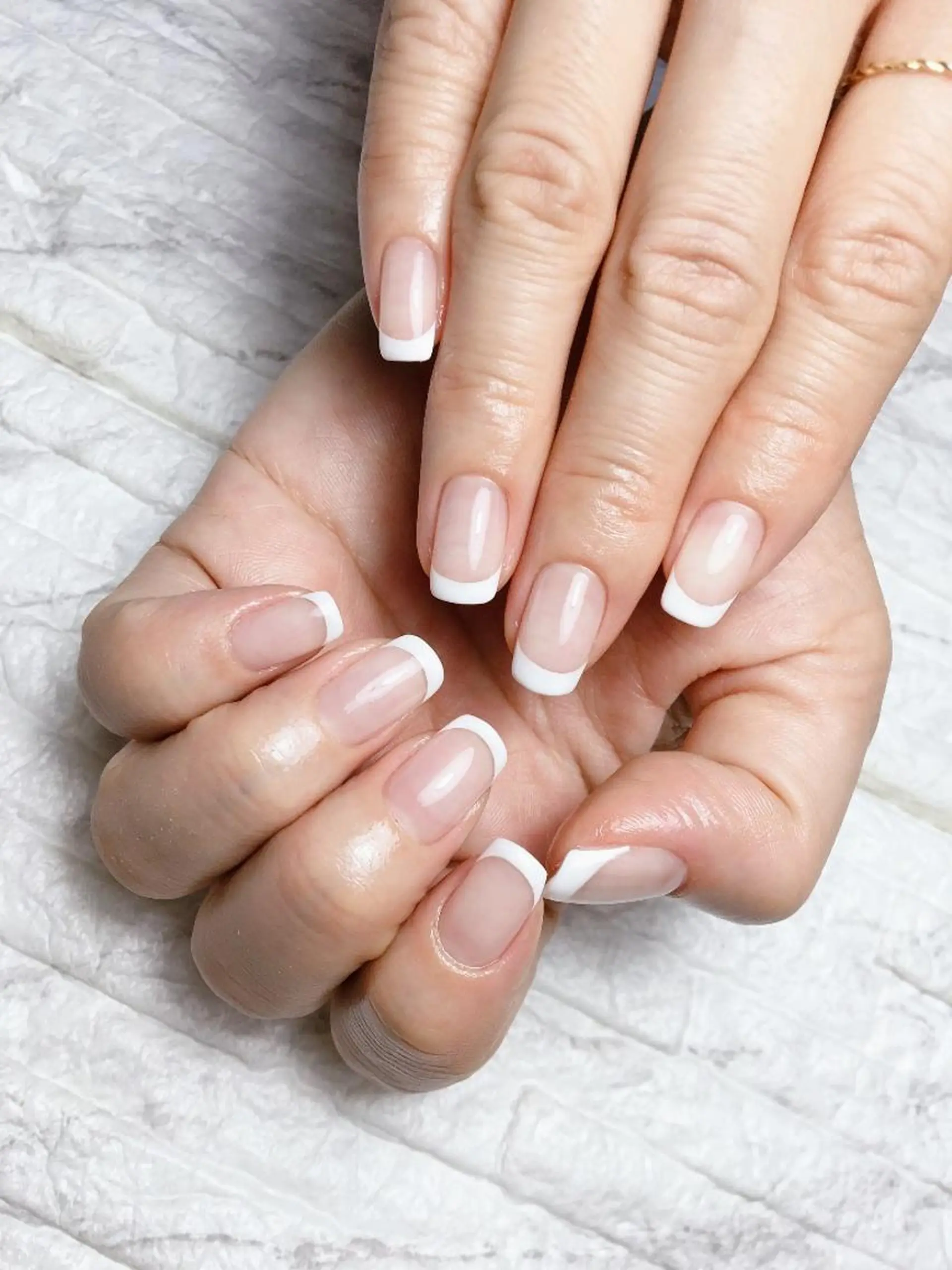 ネイル フレンチネイル ハンドネイル 佐藤 結衣のネイルデザイン