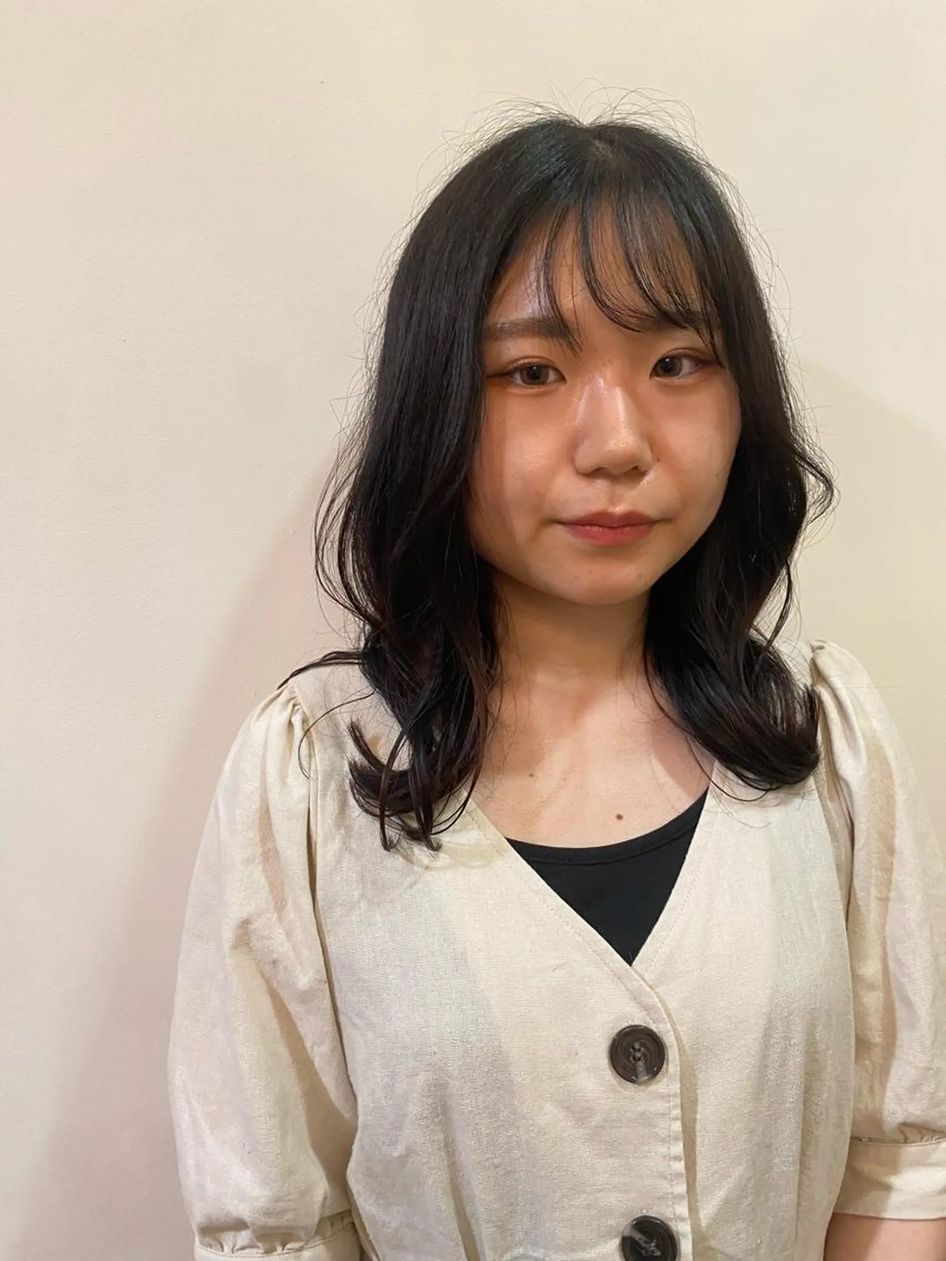 セミロング 壁谷  加保理のヘアスタイル