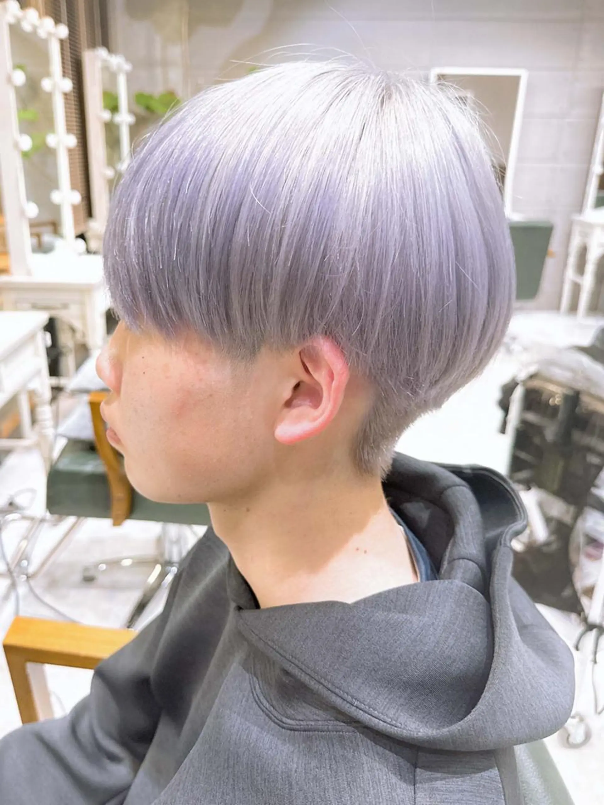 ショート カラー ヘアアレンジ メンズ メンズブリーチ メンズハイトーン ブリーチ ケアブリーチ 透明感カラー Days 透明感カラーのヘアスタイル