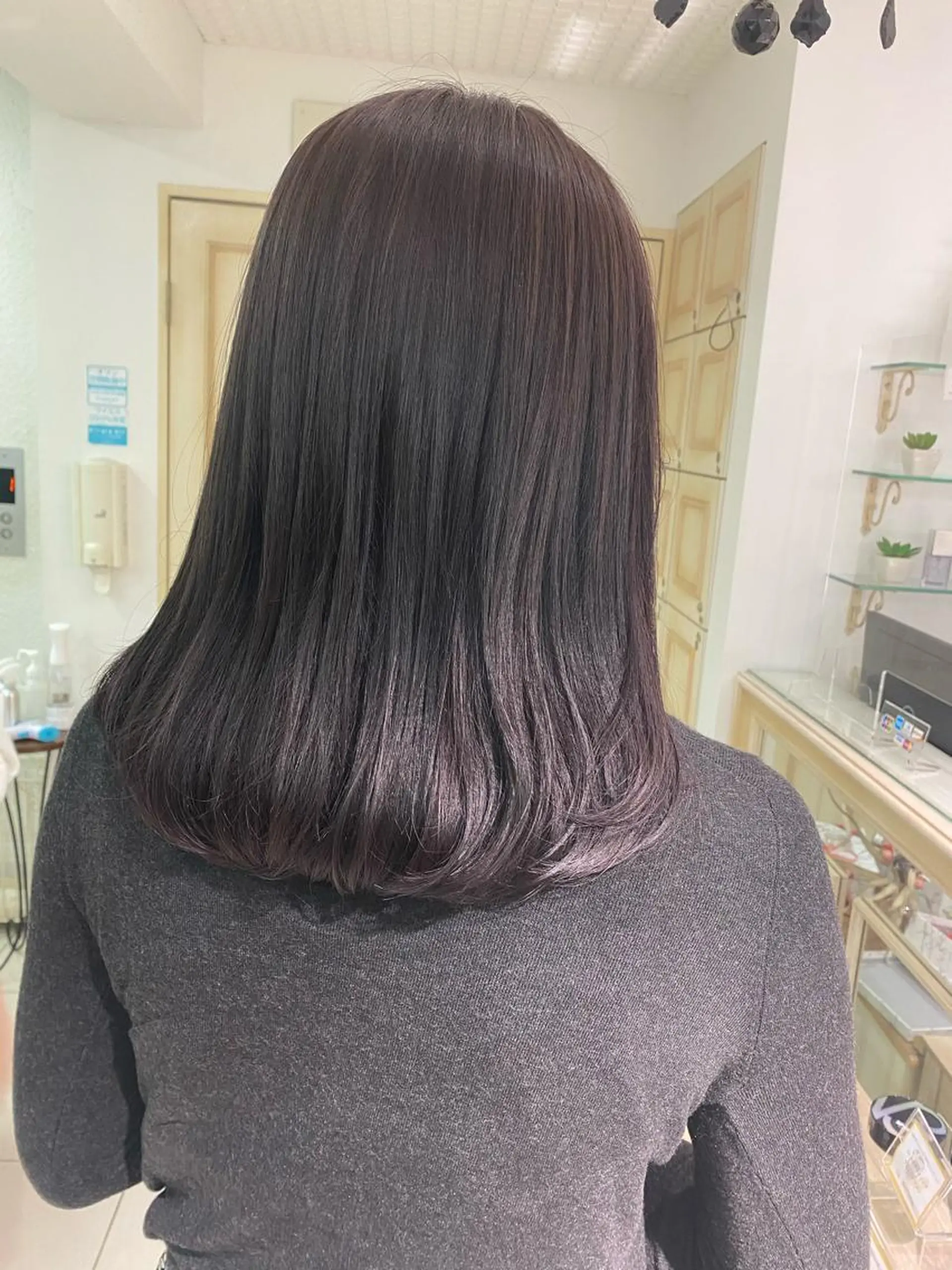 セミロング カラー ヘアアレンジ 透明感カラー 古山 結季🌙🖤のヘアスタイル