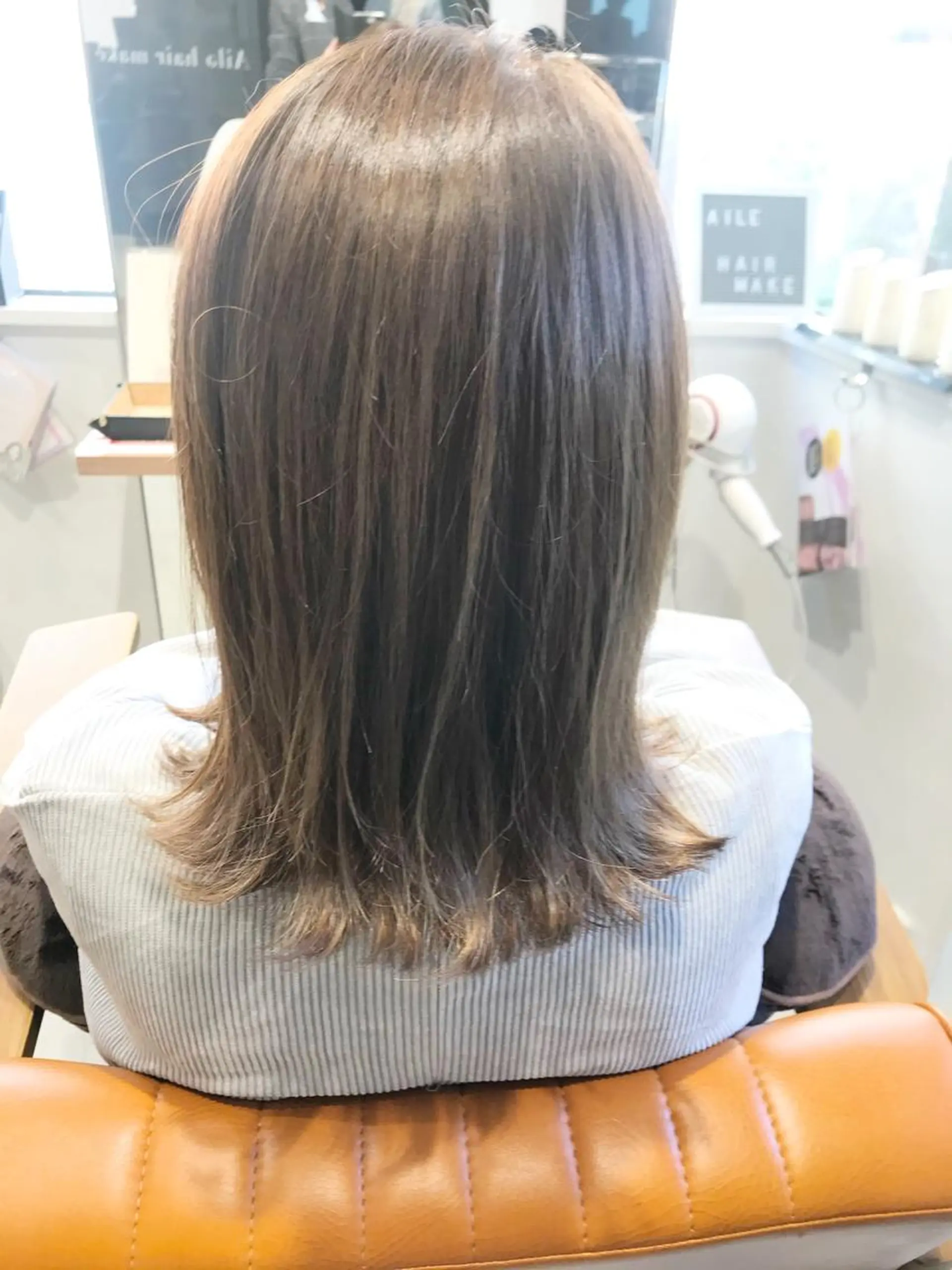 ミディアム ミディアムパーマ 外ハネヘア 代表　しみず としやのヘアスタイル