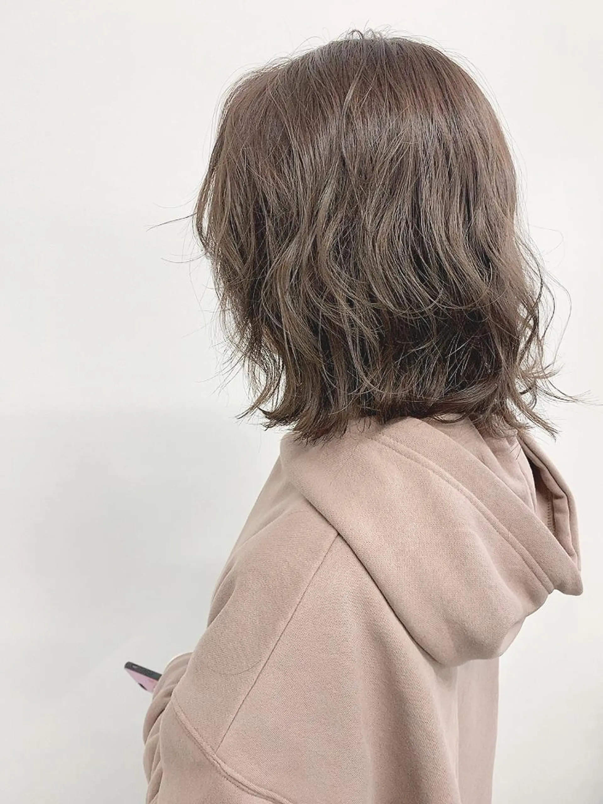 ミディアム カラー 肌に馴染む暗髪 梅田・増田のヘアスタイル