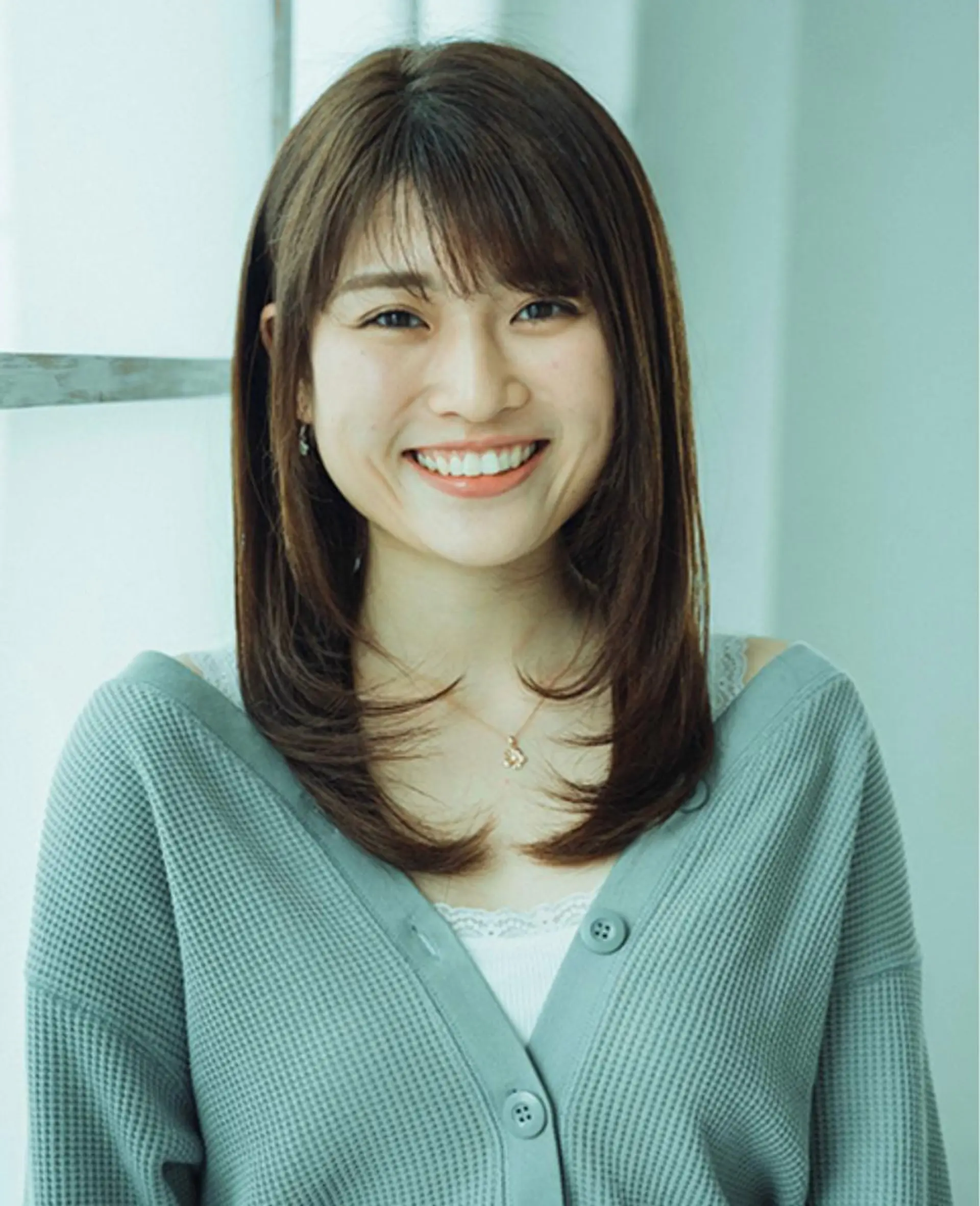 セミロング パーマ カット 縮毛矯正 トリートメント ✴️Siesta✴️ 髪質改善艶カラーのヘアスタイル