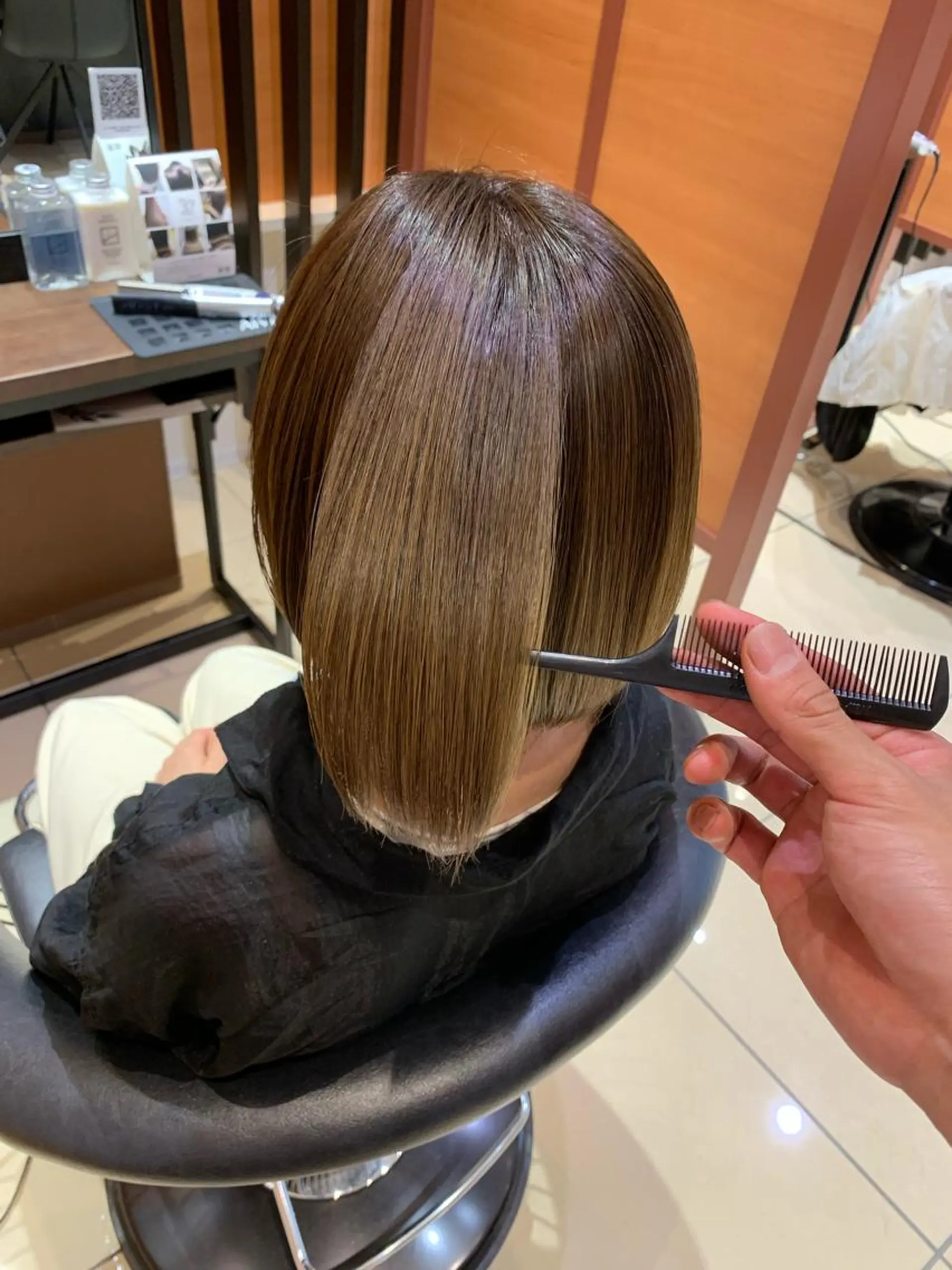 ショート カラー ベージュカラー グレージュ ハイライトカラー オリーブベージュ オリーブグレージュ Merly Osakaのヘアスタイル