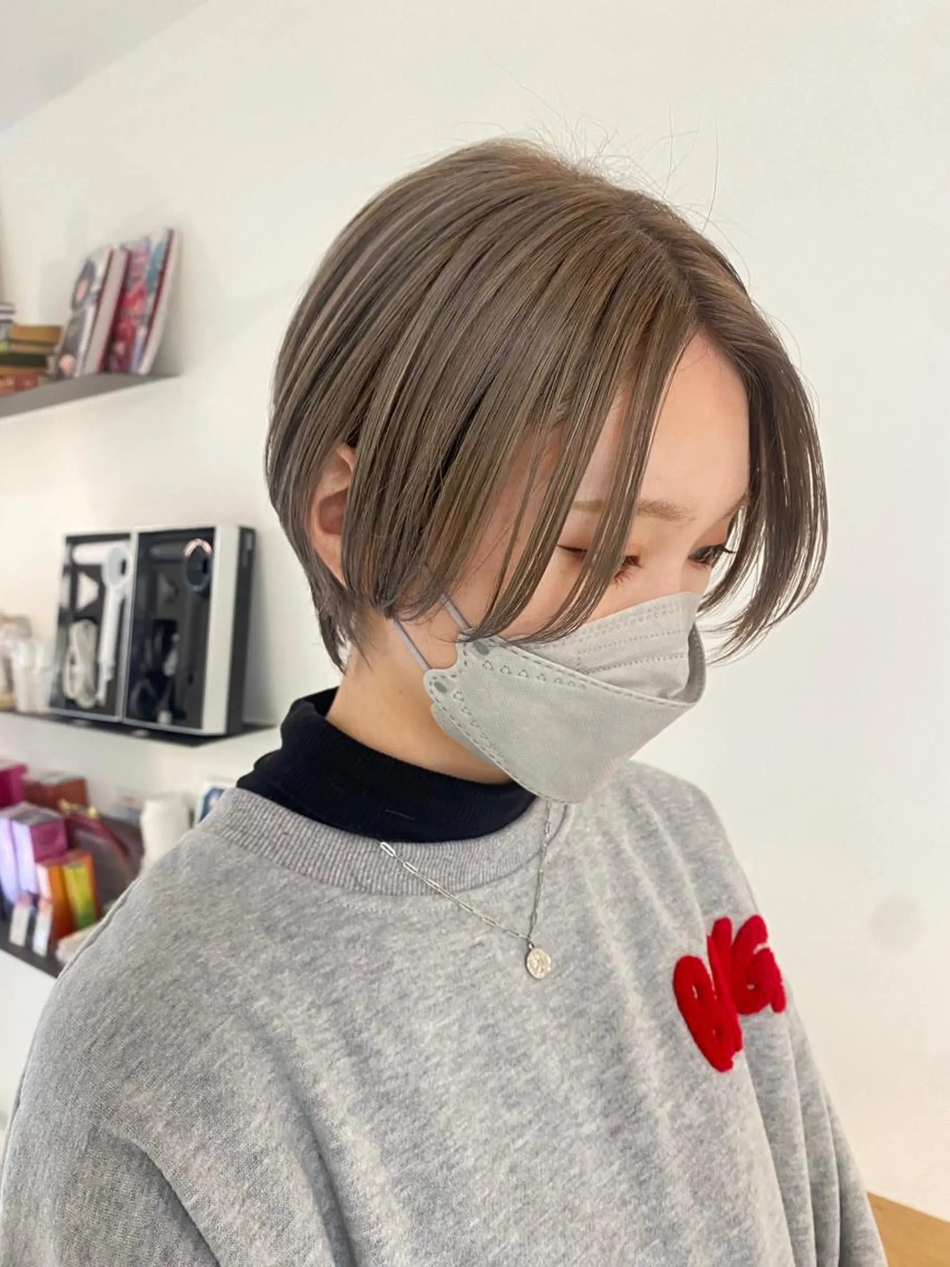 ショート カラー 安永 涼のヘアスタイル