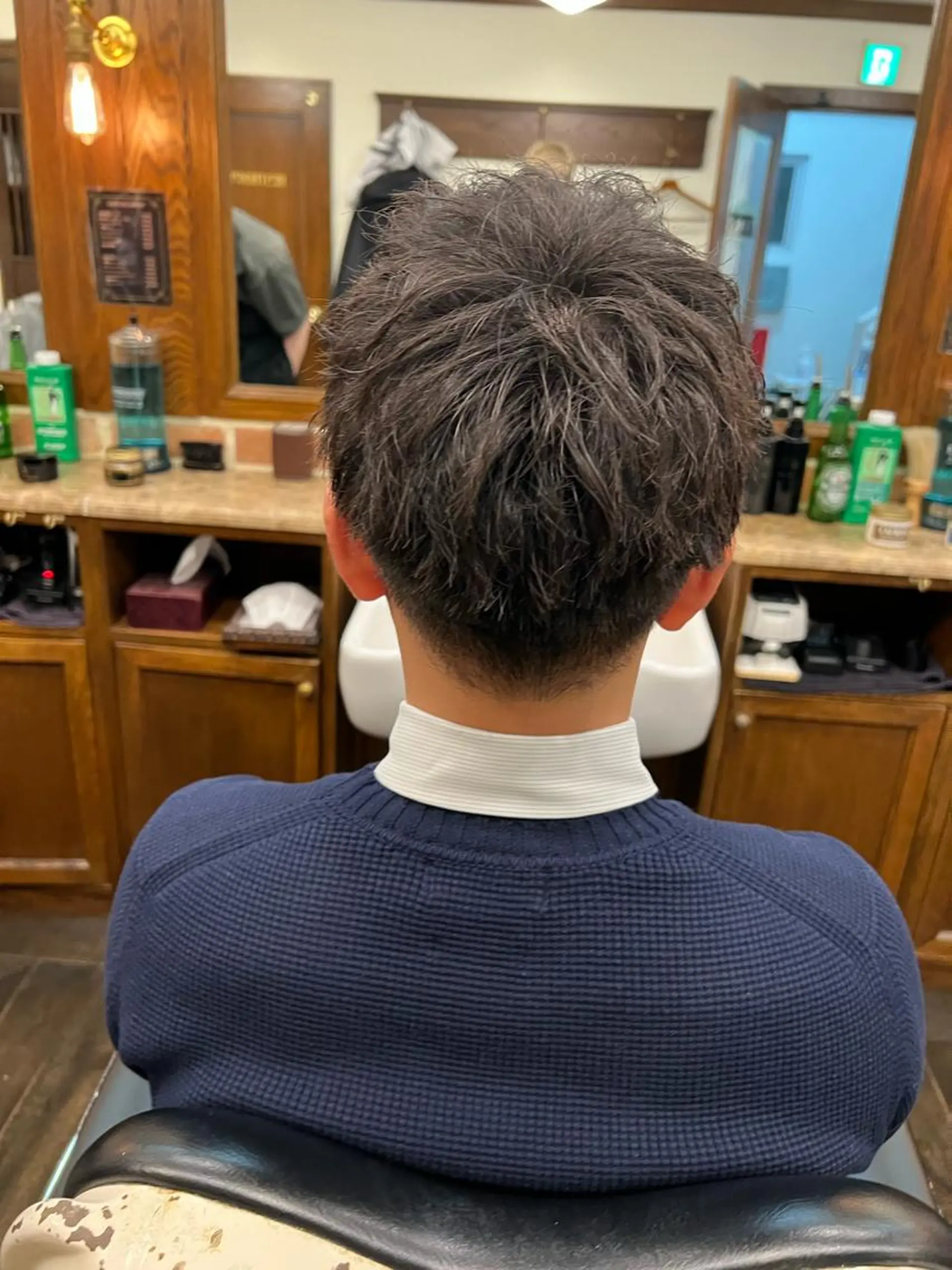 ショート メンズ メンズパーマ ツーブロック 猪井 明のヘアスタイル