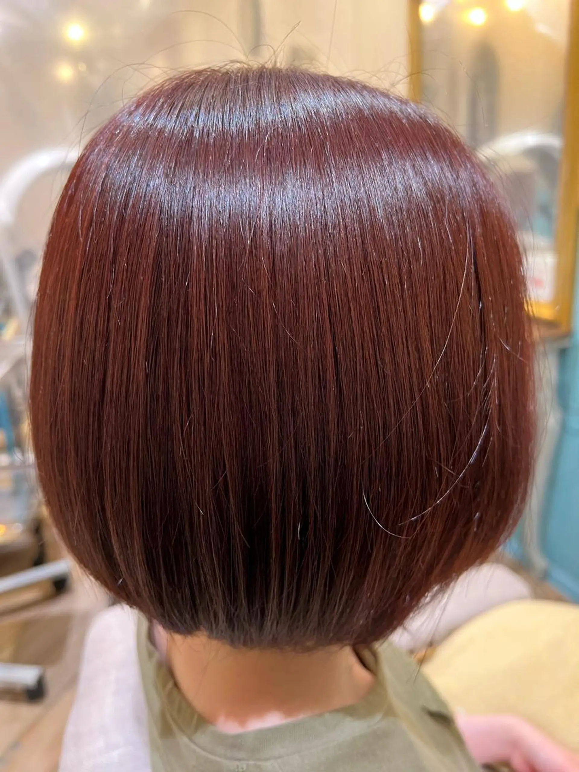 ショート カラー ヘアカラー 城 梨音のヘアスタイル