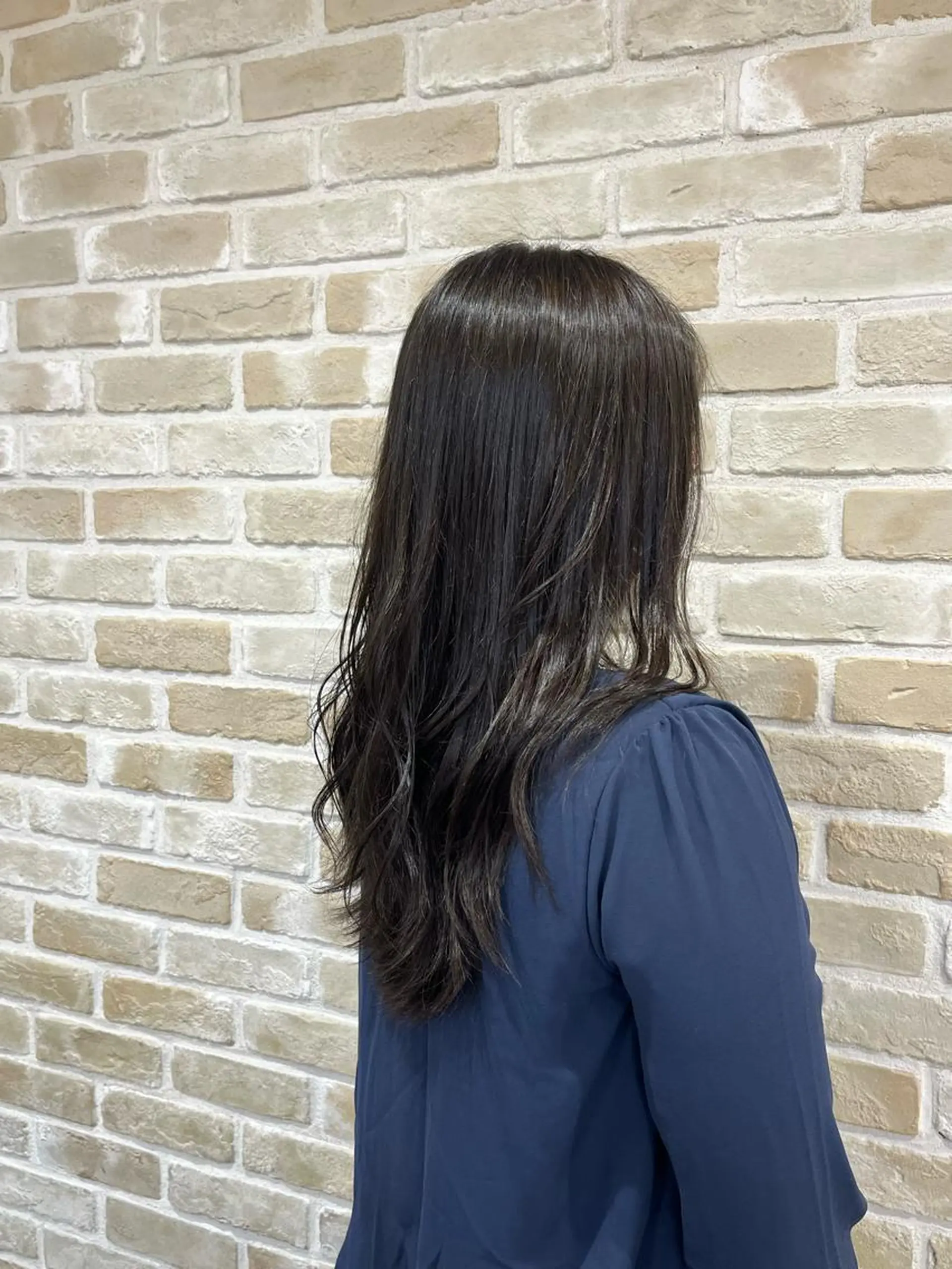 ロング sayaka 透明感カラーのヘアスタイル