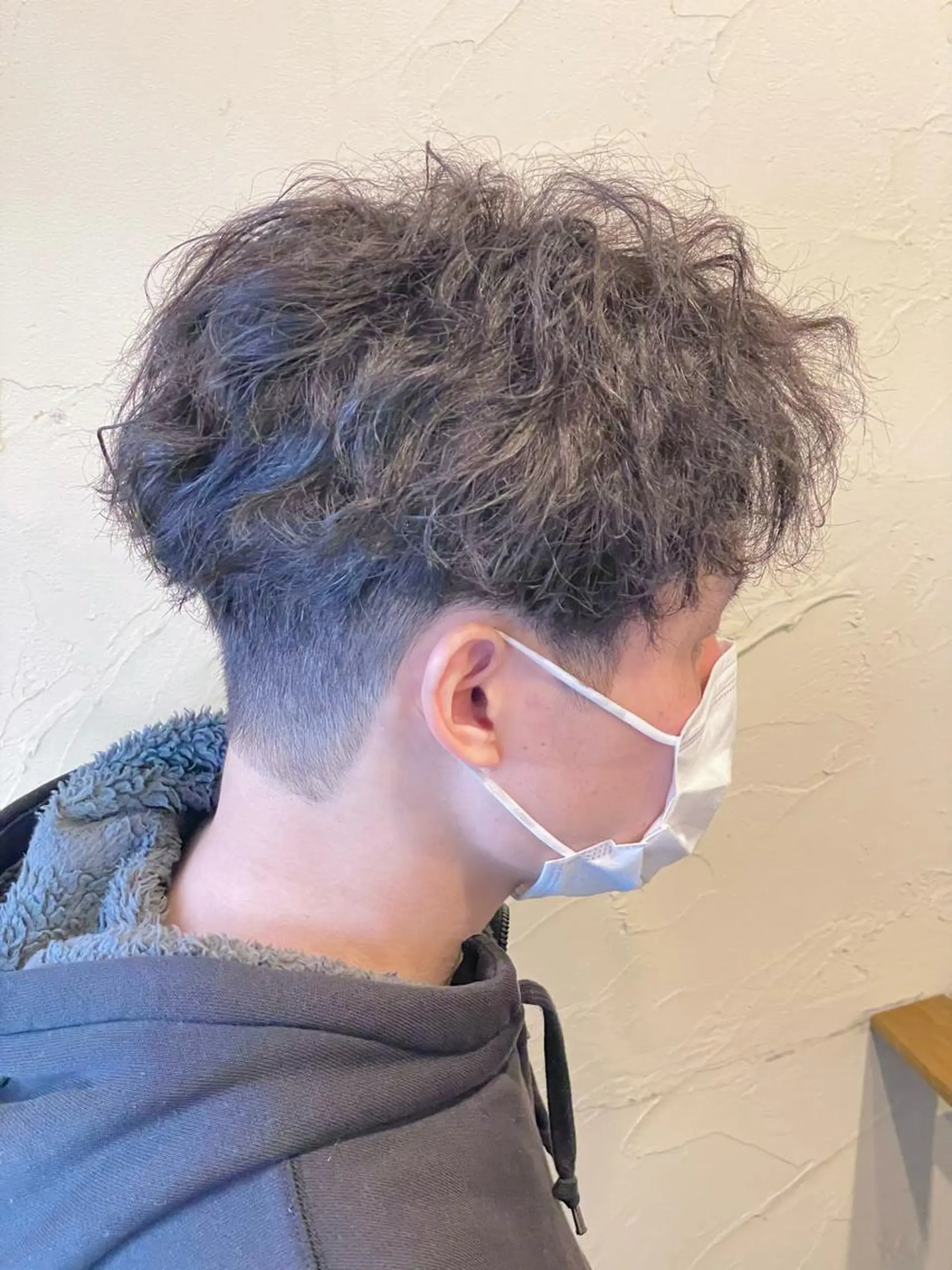 ショート カラー パーマ メンズ センターパート マッシュ メンズパーマ ツイストスパイラルパーマ スパイラルパーマ カット パーマ メンズ特化/パーマ指 名No.1/百瀬太郎のヘアスタイル