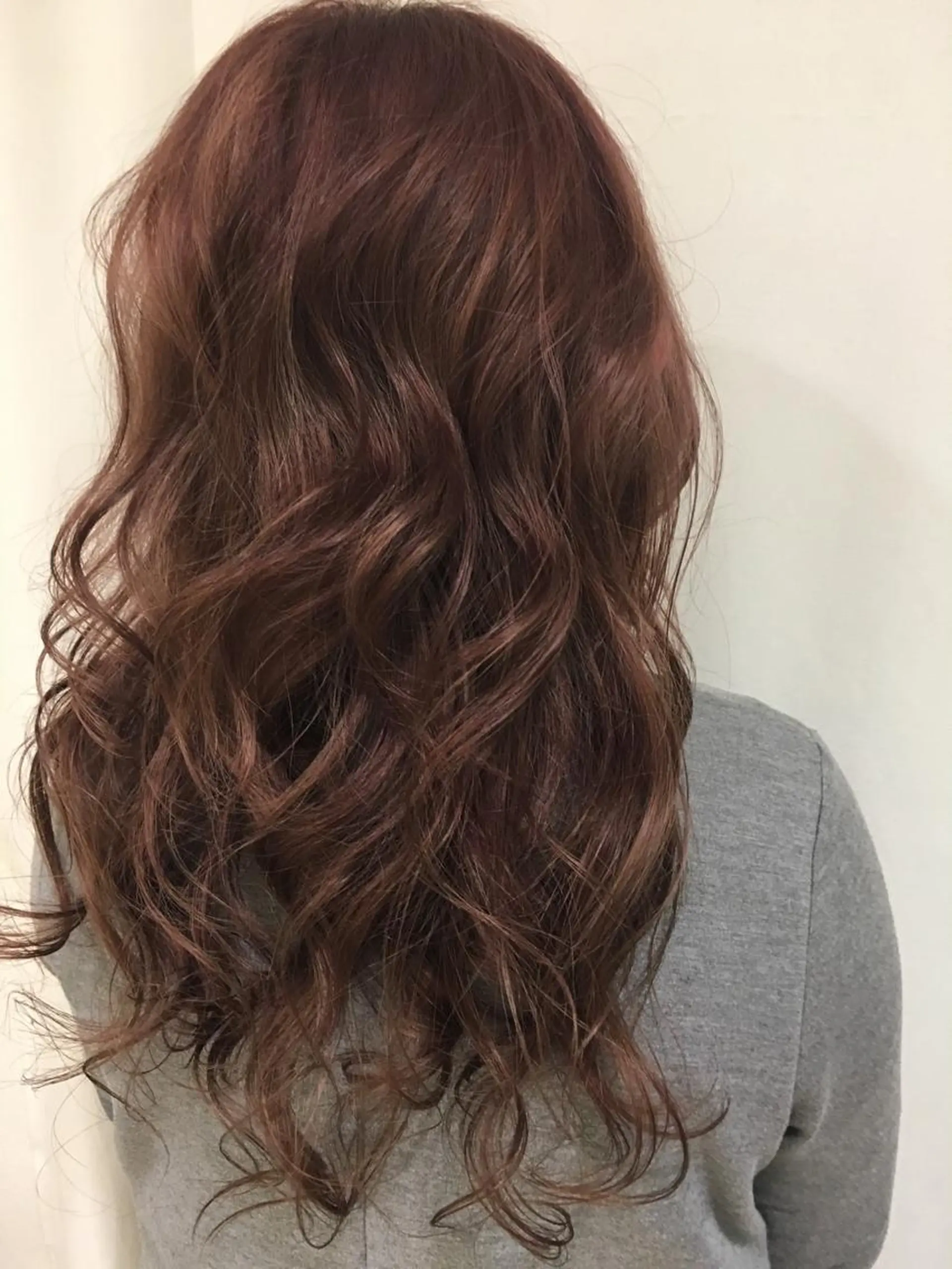 セミロング カラー ピンクカラー きむえり/髪質改善 /うねり広がり改善のヘアスタイル