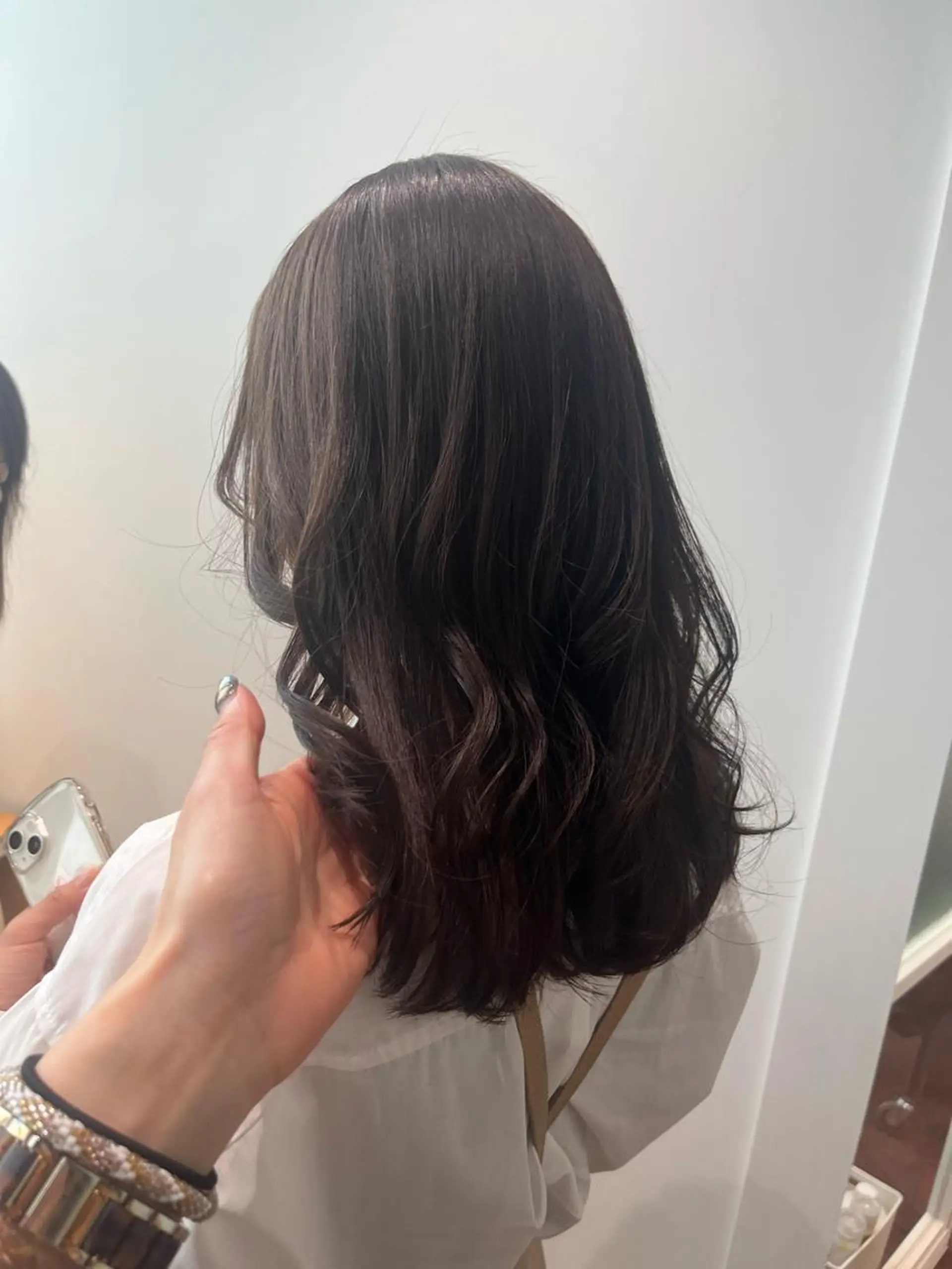 ミディアム アッシュ マンツーマン 縮毛矯正/マユコのヘアスタイル