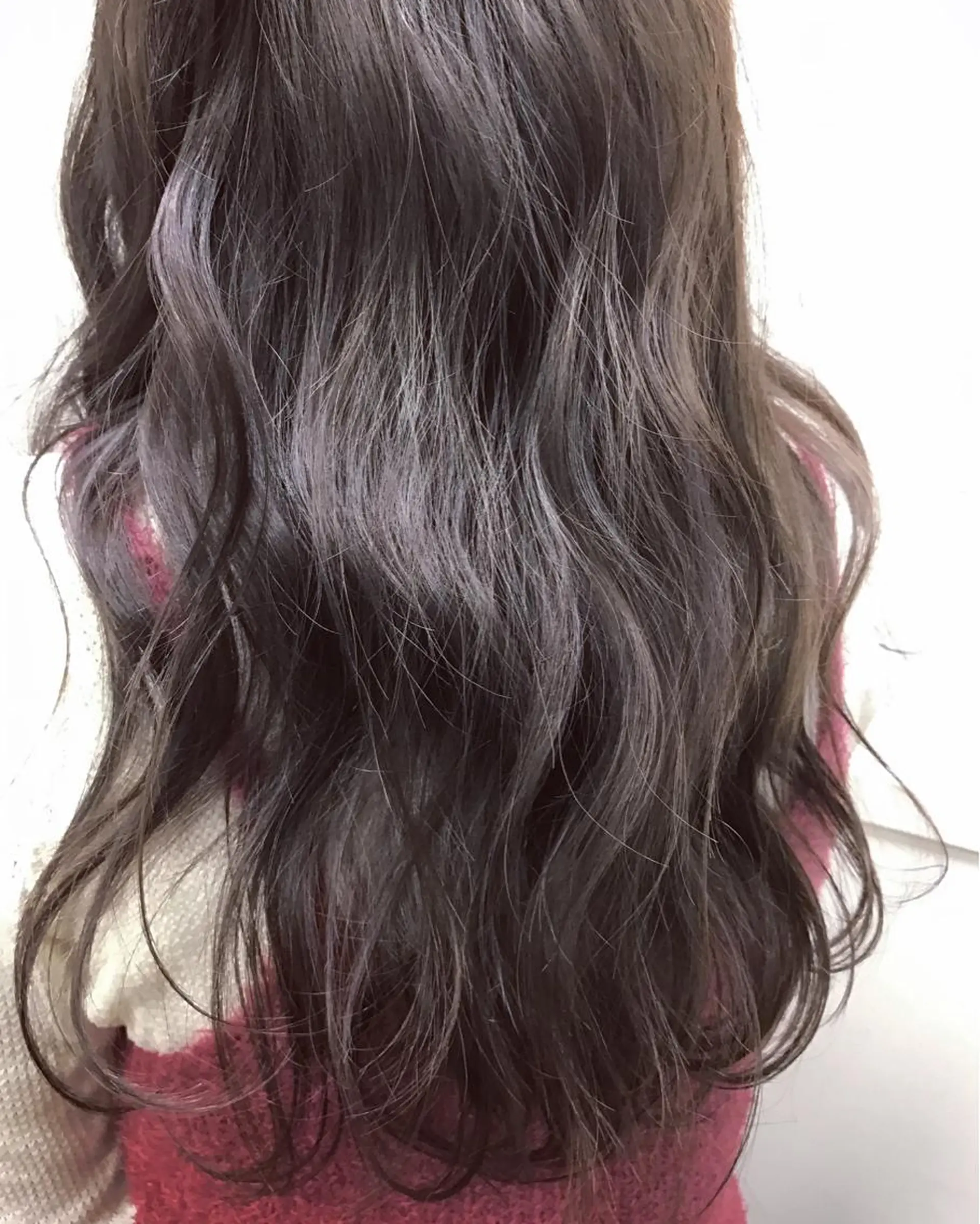 ロング カラー グレージュ バイオレットカラー バイオレットグレージュ にった みずきのヘアスタイル
