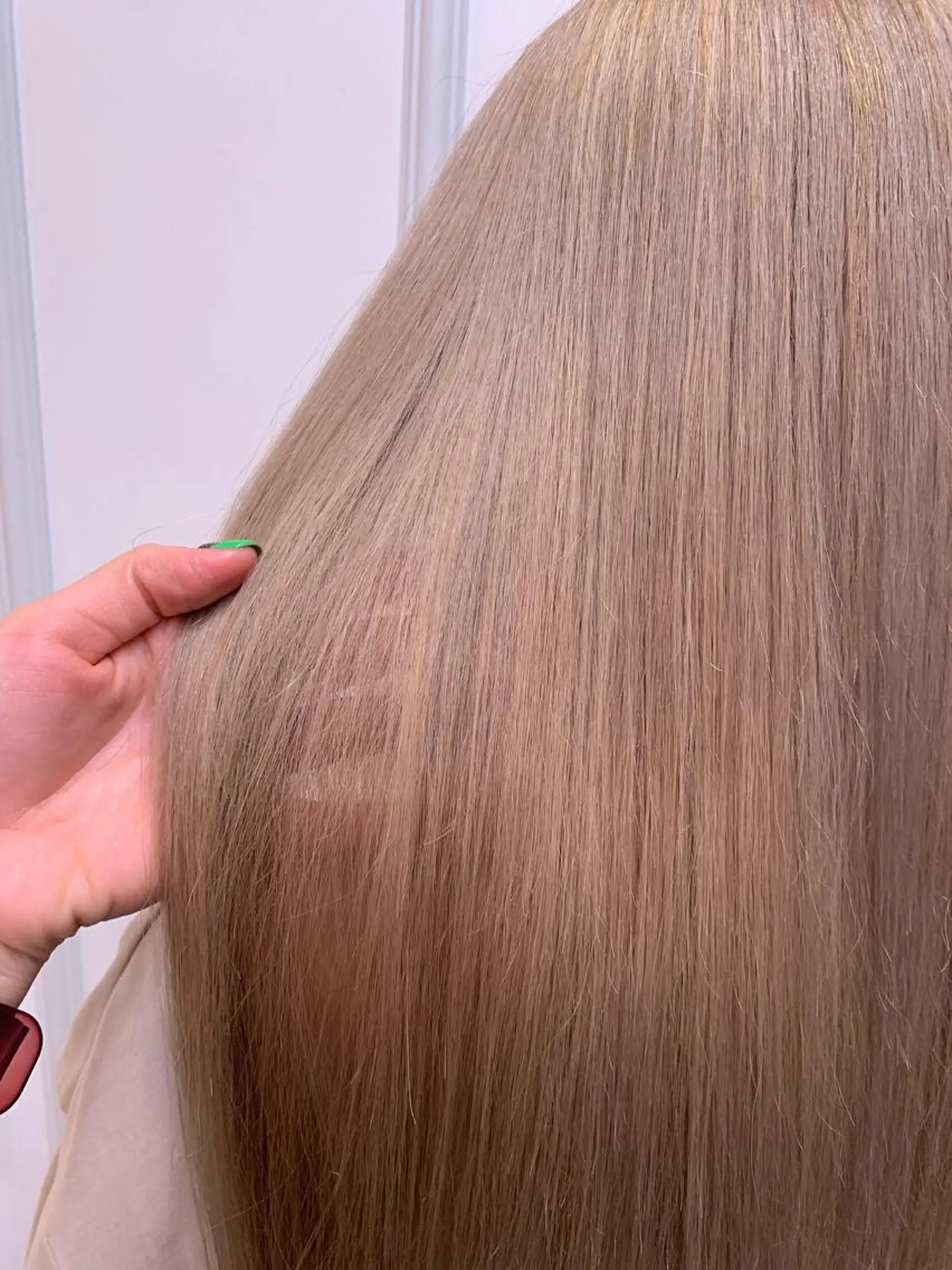 セミロング カラー ヘアアレンジ 💕上野美容師☁ ブリーチ💖サワのヘアスタイル