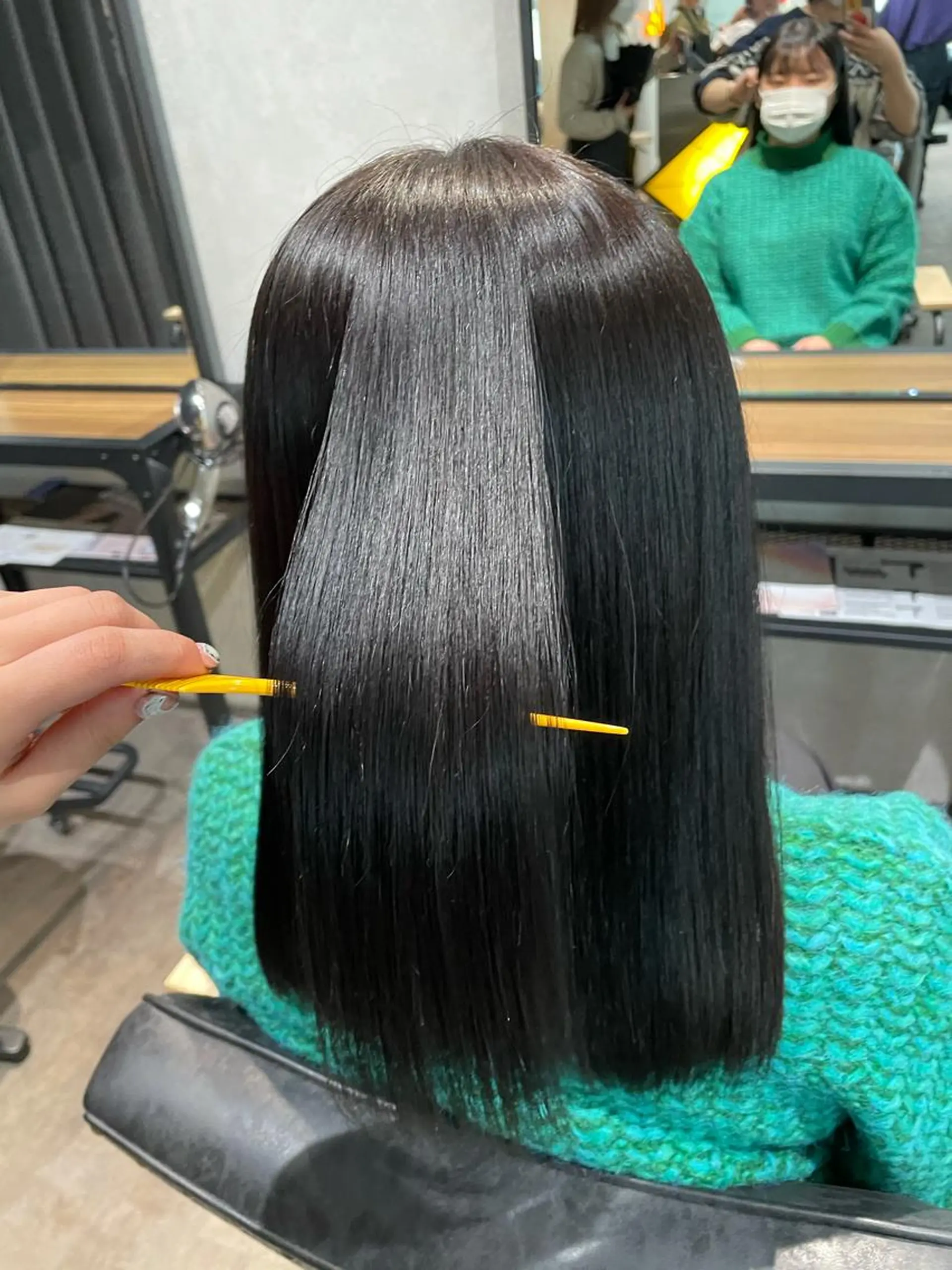 セミロング カラー 髪質改善 トリートメント ヘアカラー トリートメント ナチュラル透明感🌱 小山美樹子のヘアスタイル