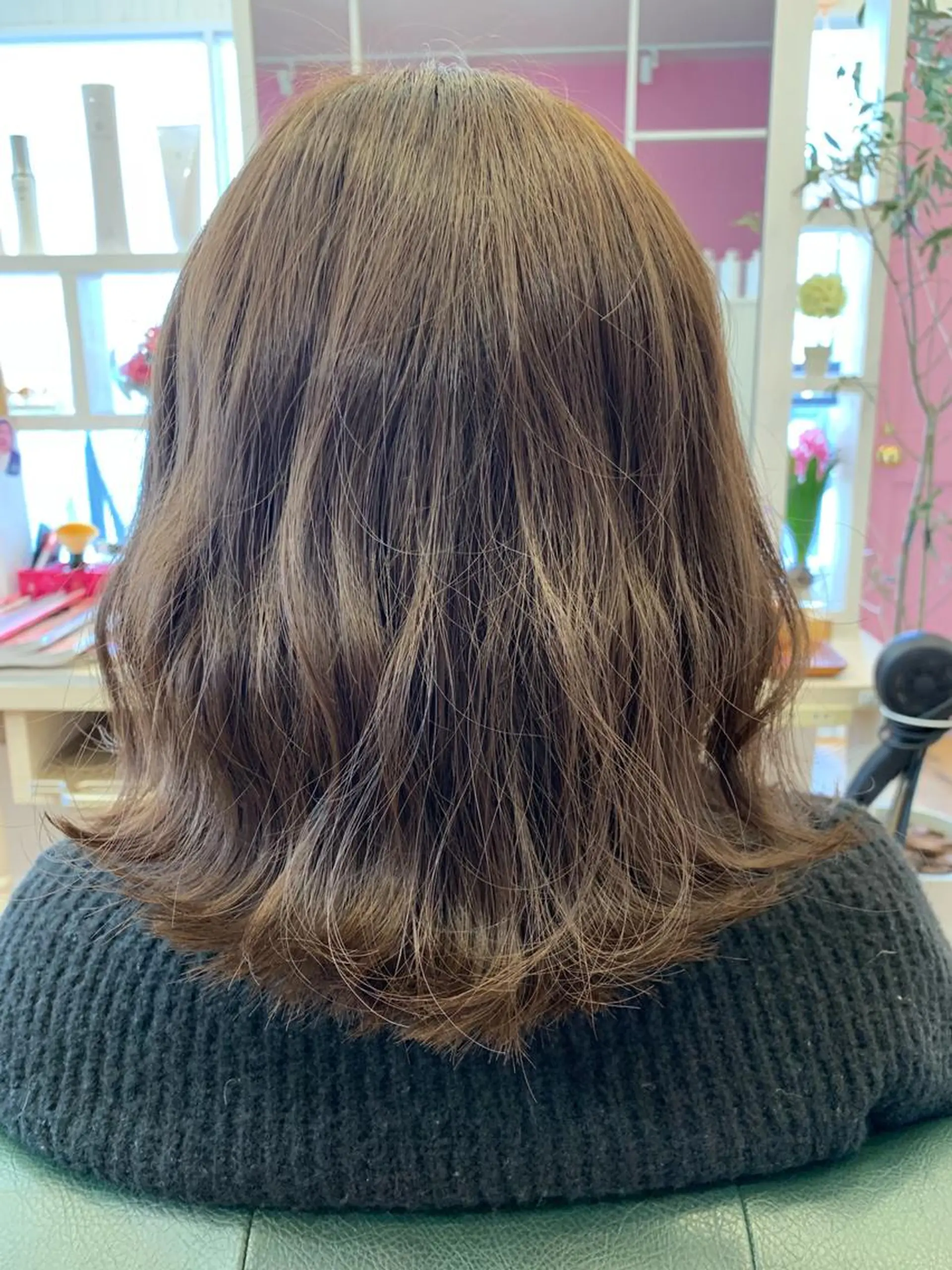 ミディアム カラー ベージュカラー モカベージュ 工藤 萌香のヘアスタイル