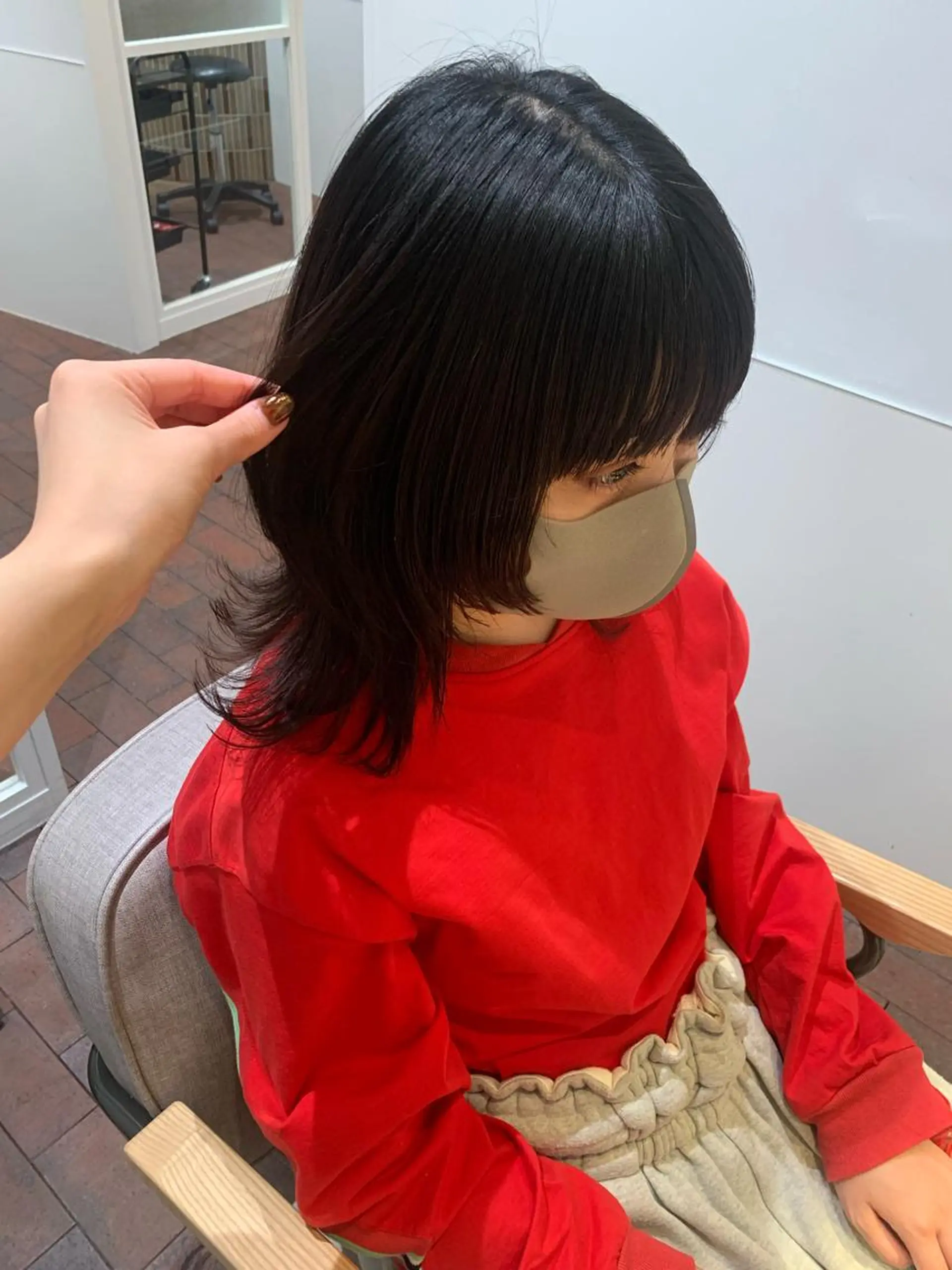 ミディアム ウルフカット 片岡 由依のヘアスタイル