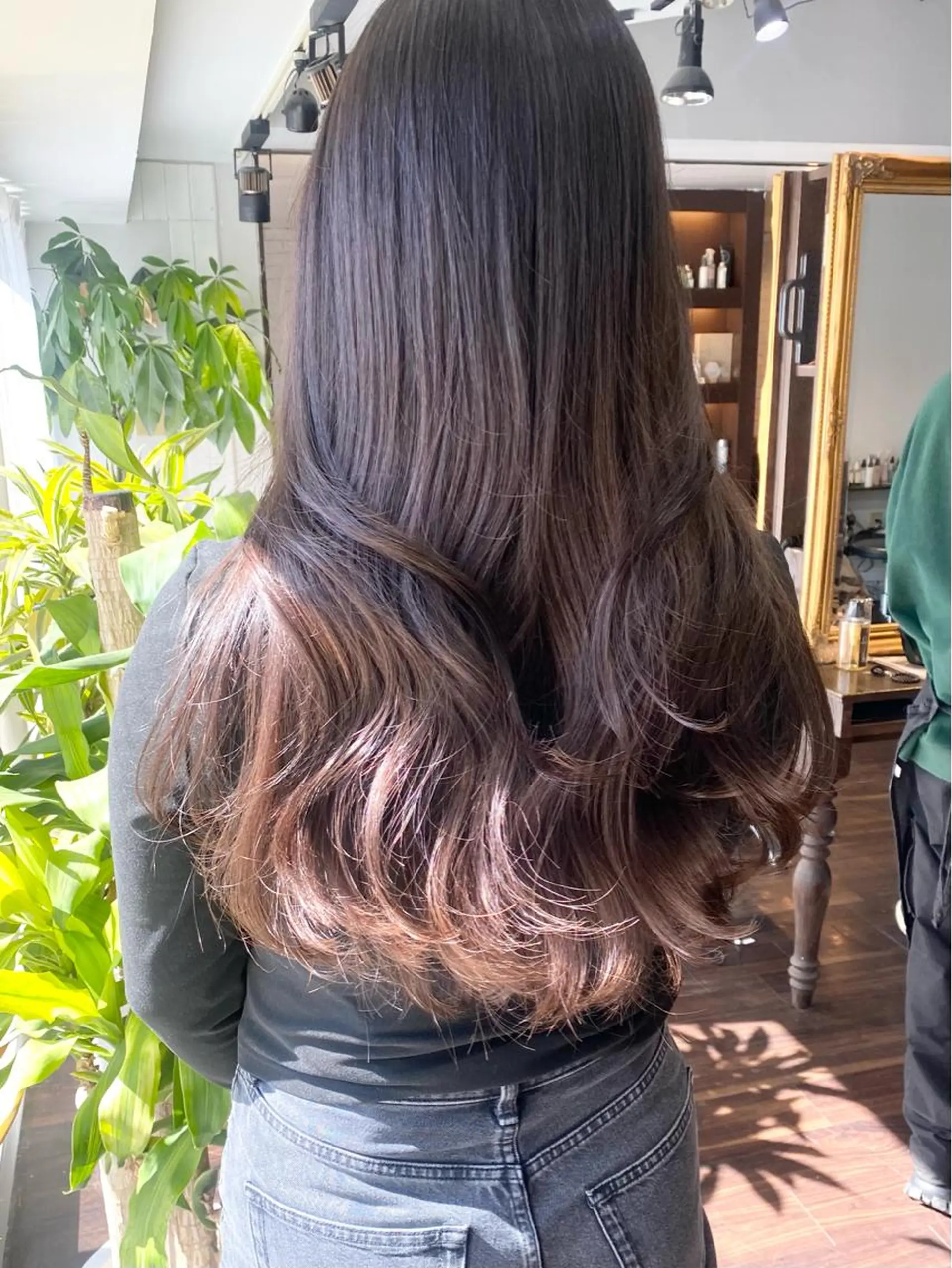 ロング カラー ヘアアレンジ カット ヘアカラー トリートメント レイヤーカット×髪質 改善🇰🇷シオリのヘアスタイル