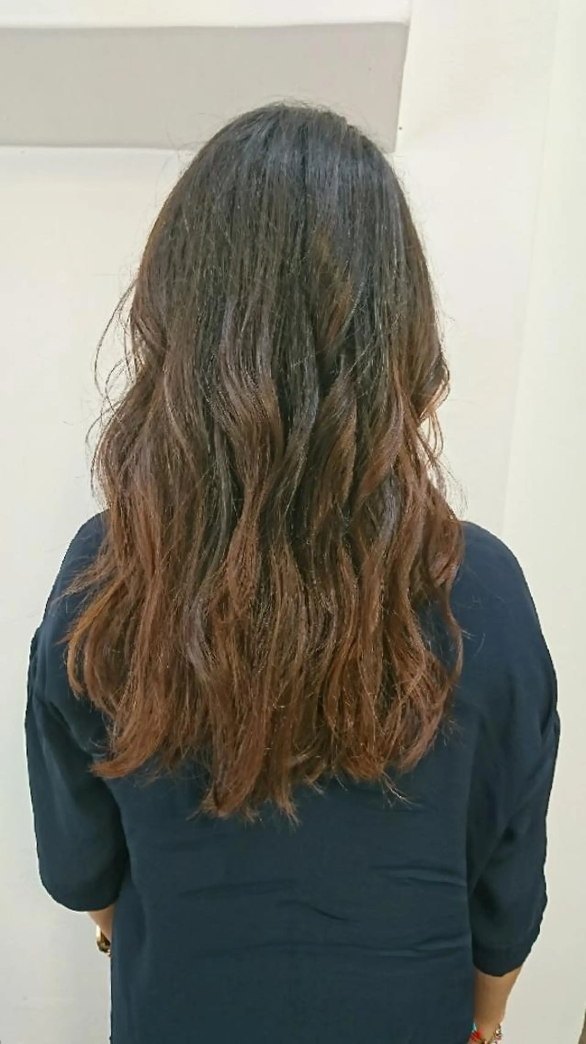 ロング 齋藤 愛美のヘアスタイル