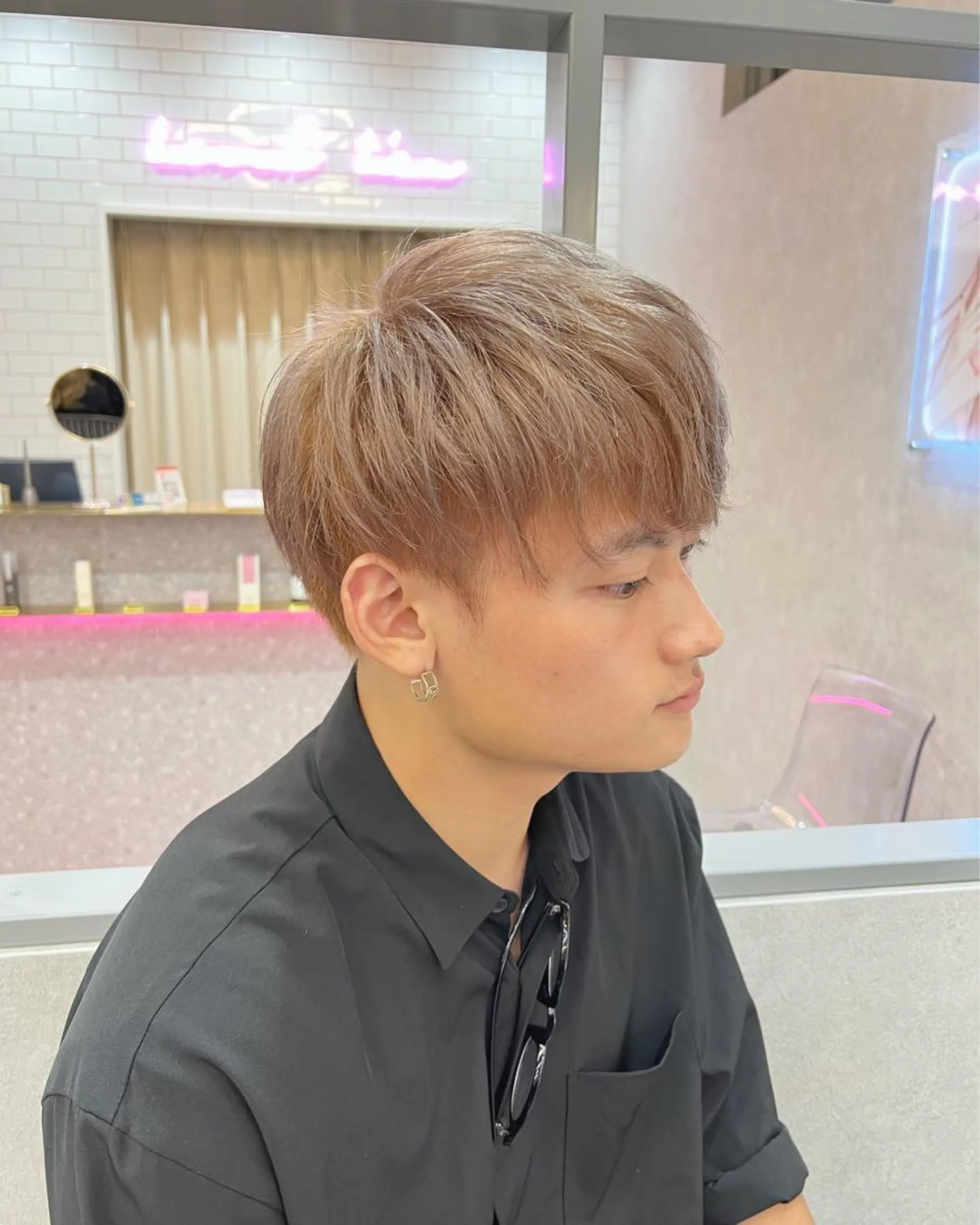 ショート カラー メンズ ARIA💎縮毛矯正 ブリーチ💎複雑履歴のヘアスタイル