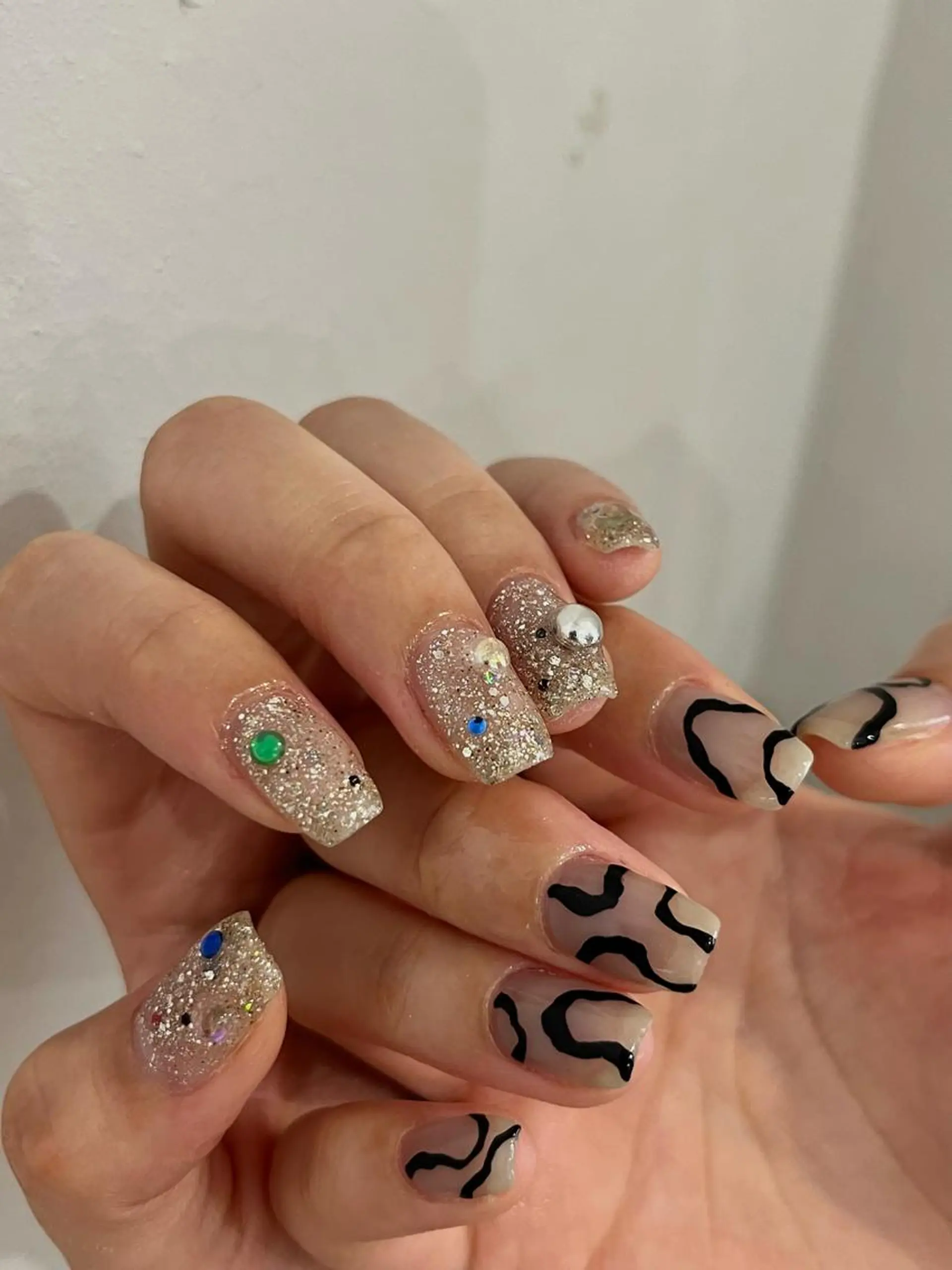 ネイル LETTER_& SAKIのネイルデザイン