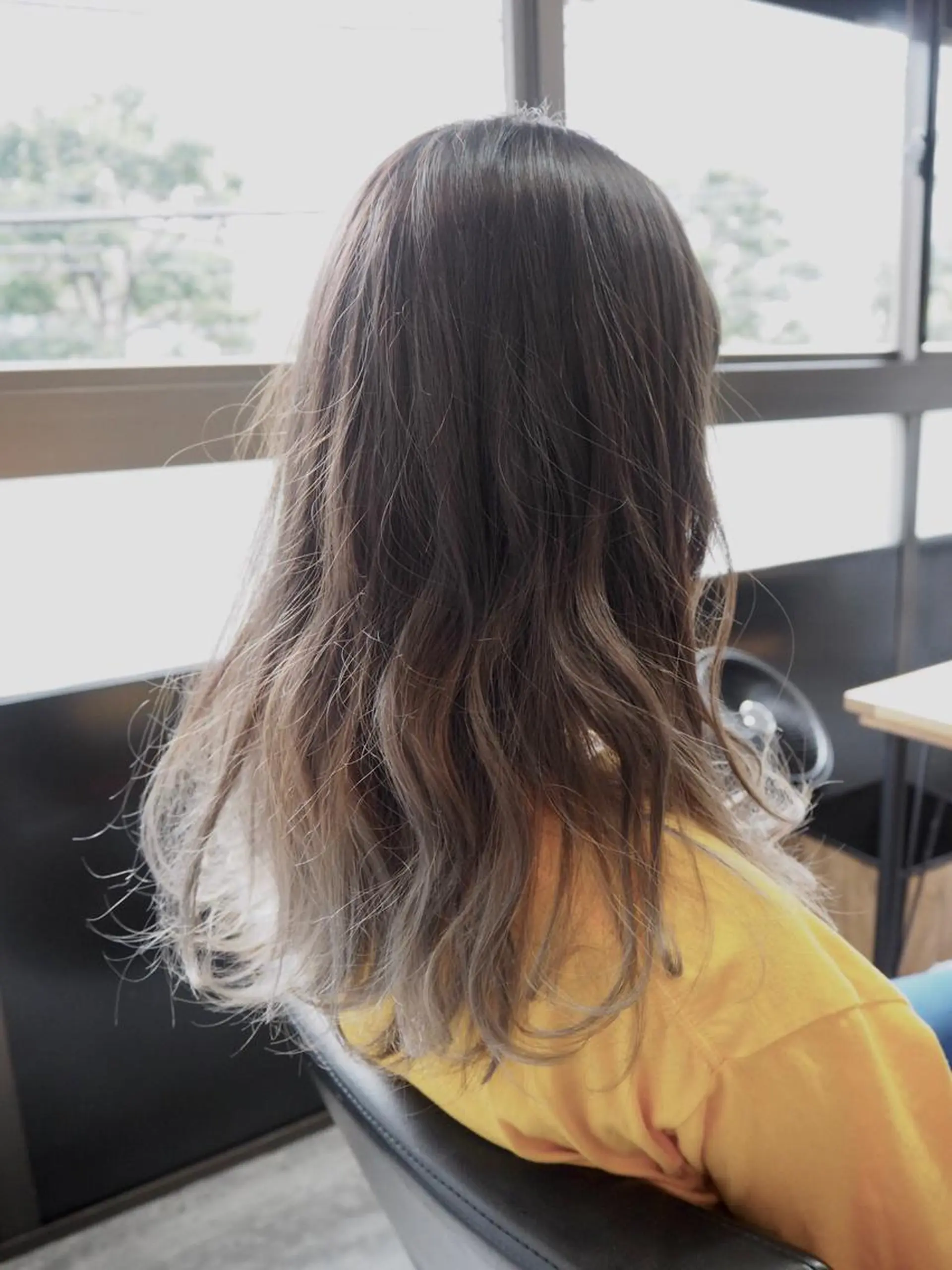 セミロング ヘアカラー トリートメント 高橋 悠介のヘアスタイル