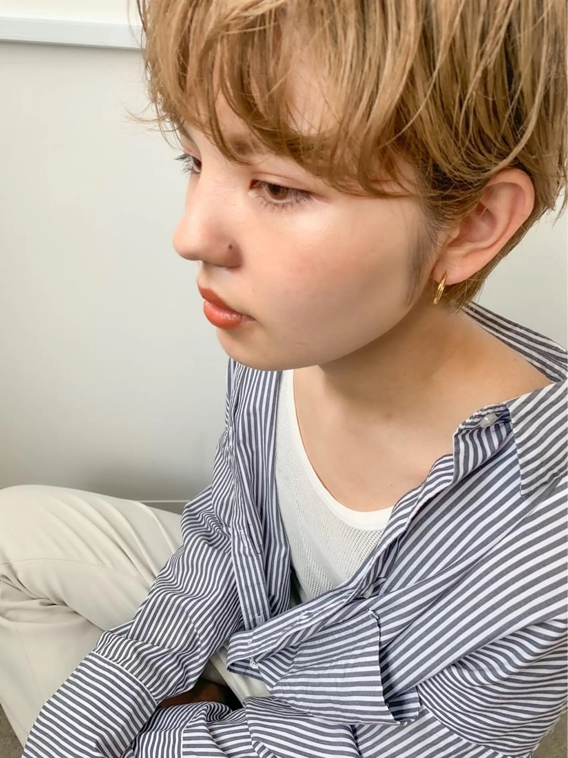 ショート カラー 佐治 梨乃のヘアスタイル