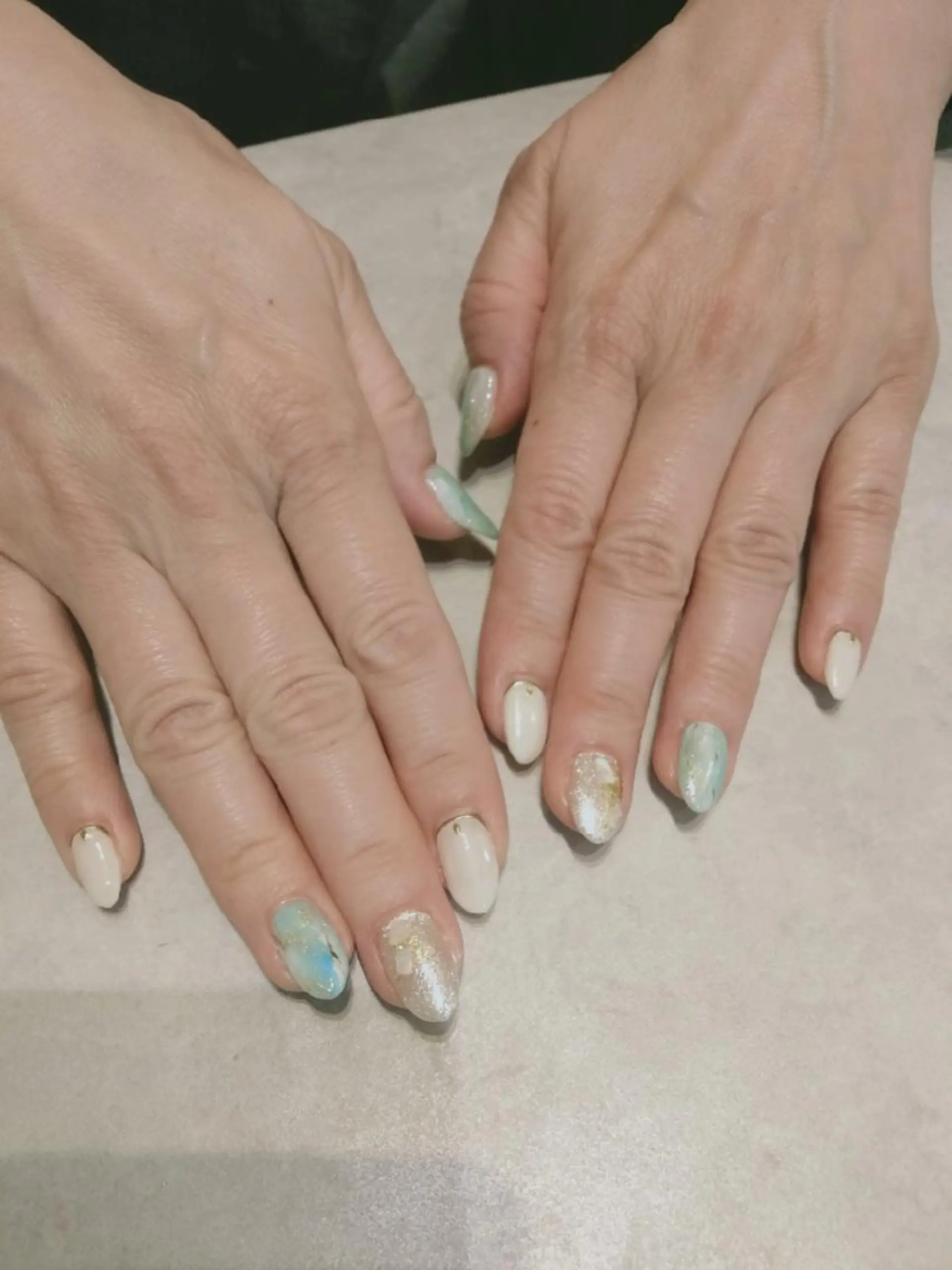 ネイル  More suzukiのネイルデザイン