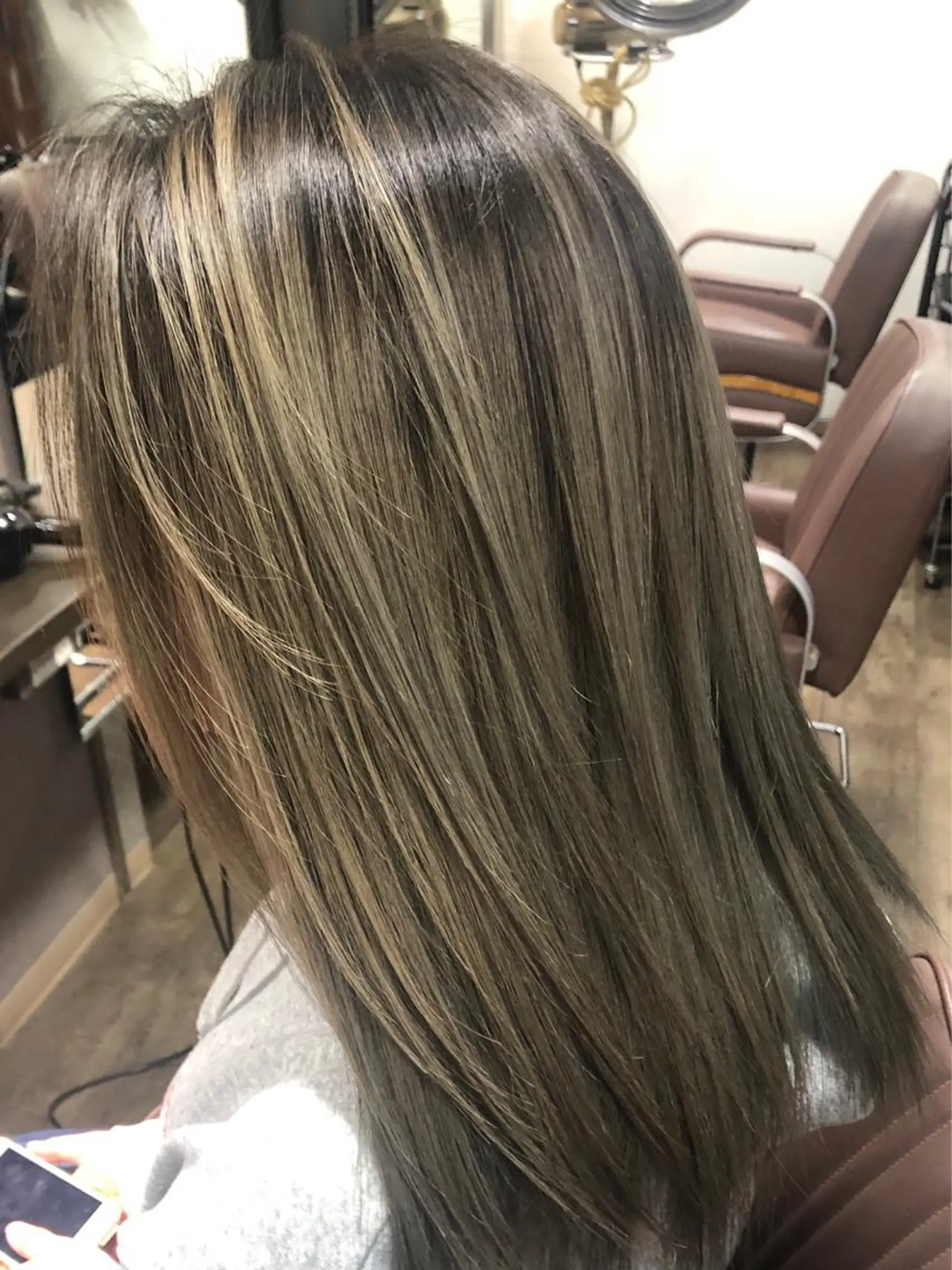 セミロング カラー pep natsumiのヘアスタイル