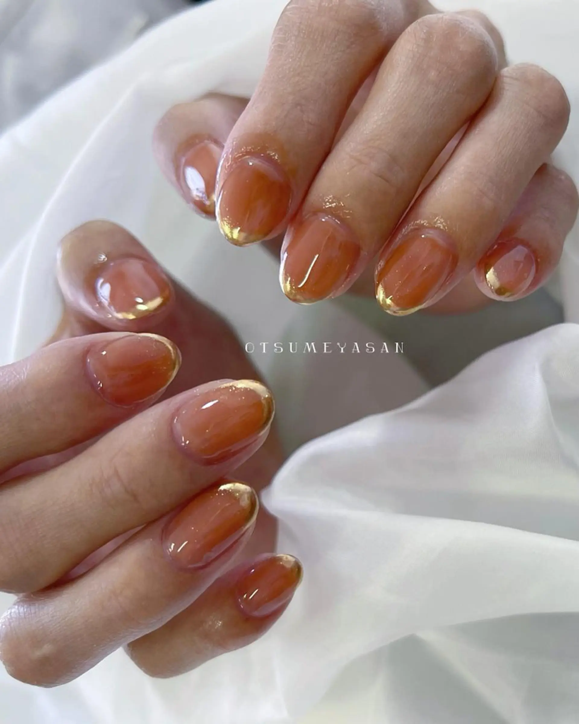 ネイル オーロラネイル フレンチネイル ゴールド グラデーション 韓国ネイル わたなべ ちかのネイルデザイン