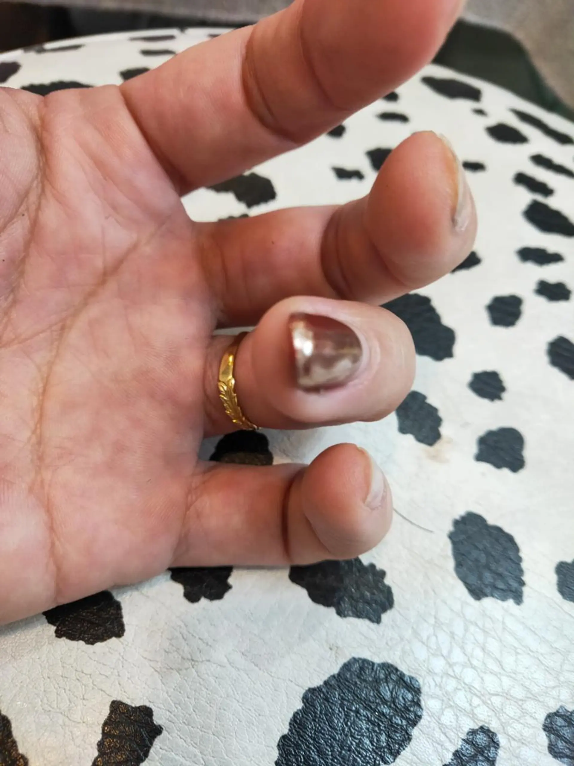 ネイル ミラーネイル Sg hosoのヘアスタイル