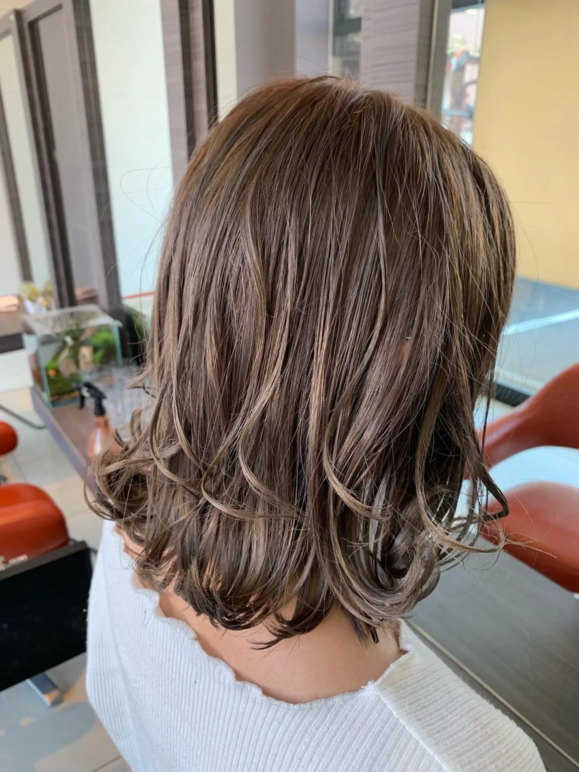 ミディアム カラー 透明感カラー グレージュ カット ヘアカラー トリートメント 國井 瑞貴のヘアスタイル