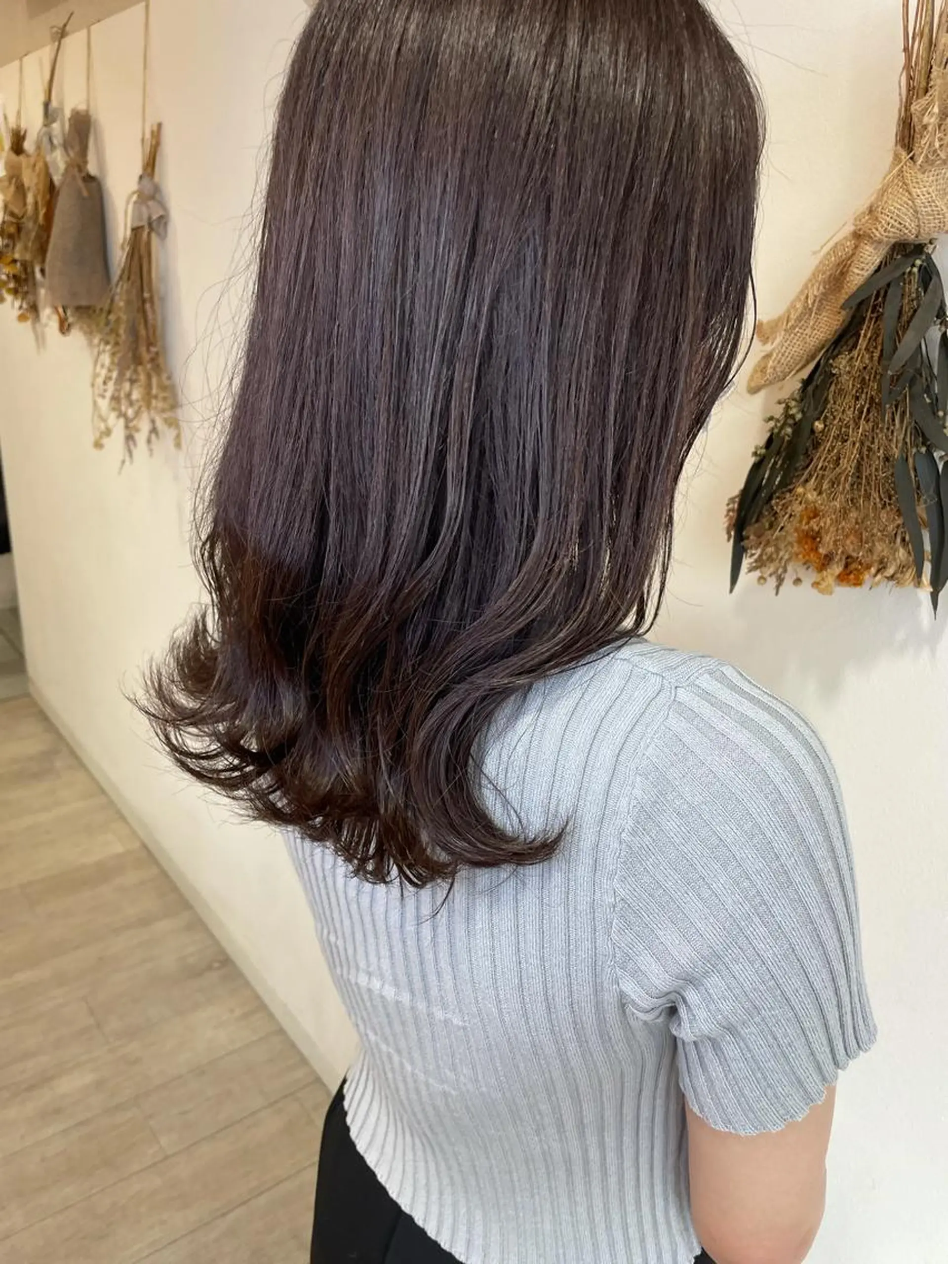 ミディアム カラー 透明感カラー カット ヘアカラー トリートメント 松佐 ゆかりのヘアスタイル