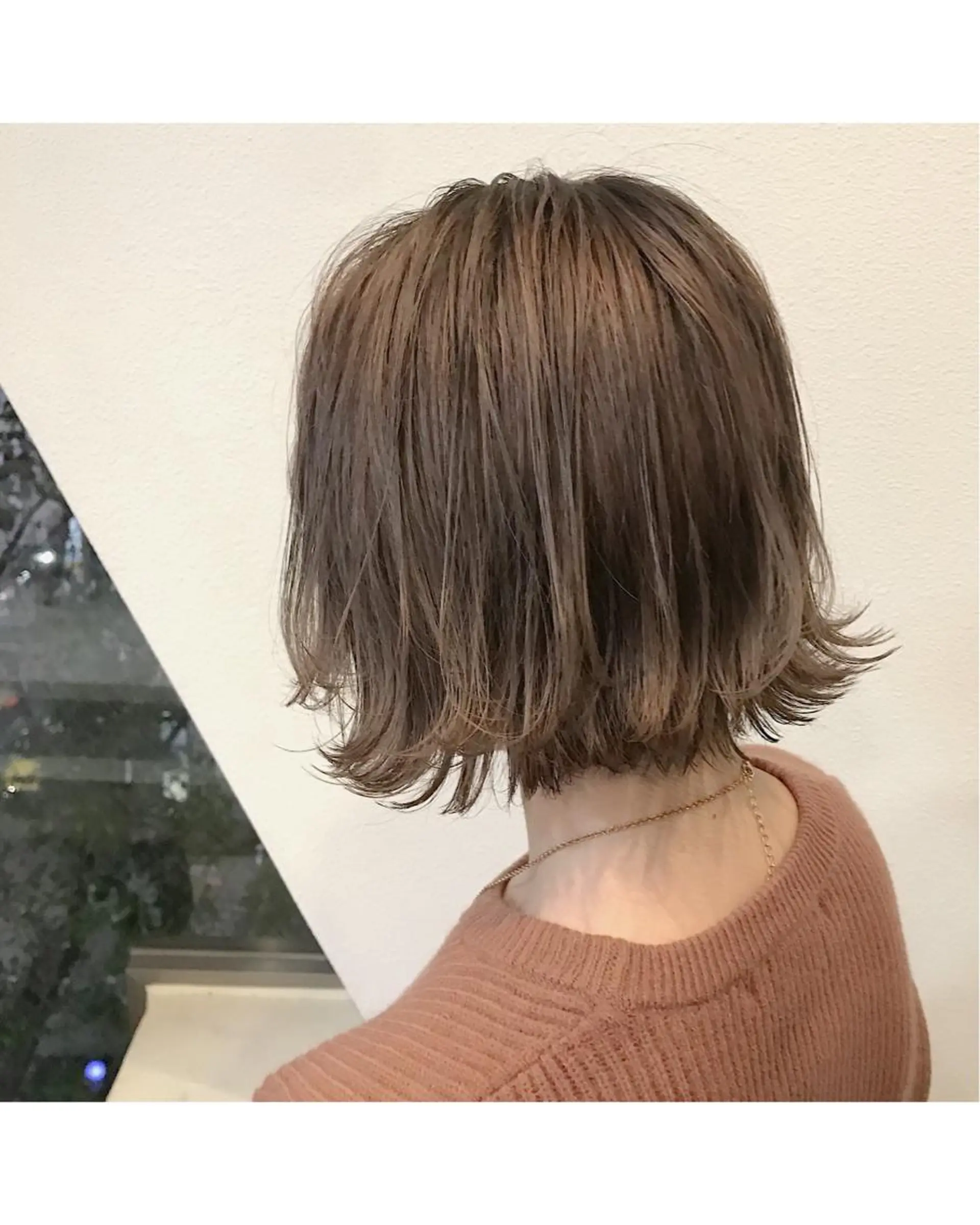 ショート カラー ベージュカラー ヘアカラー トリートメント lani ブリーチ /ダブルカラーのヘアスタイル