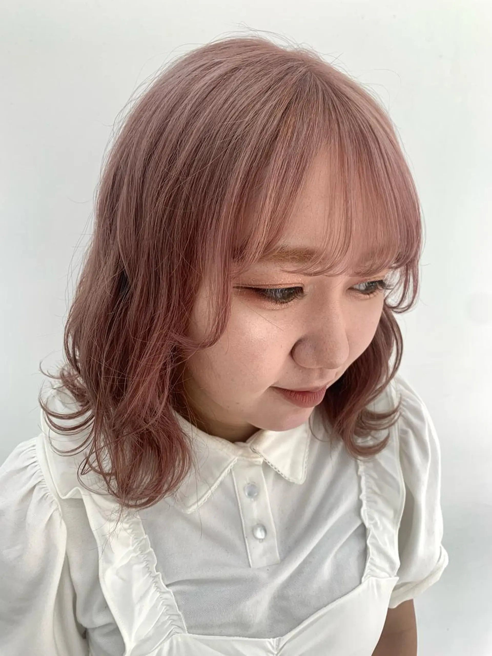 ミディアム カラー ピンクカラー 🤍垢抜け♡透明感 カラーmoeka🤍のヘアスタイル