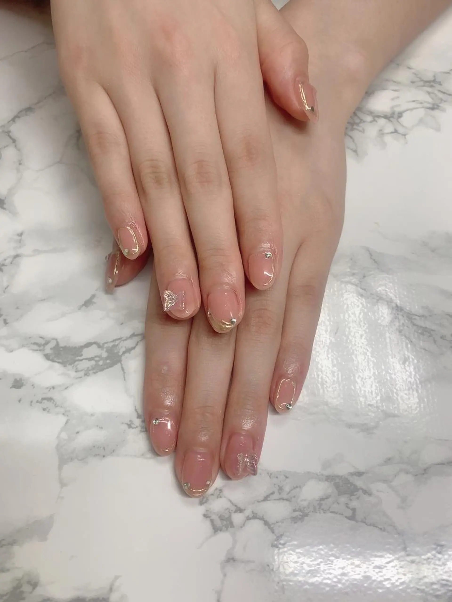 ネイル はな💎ネイル ワンホン、長さ出しのネイルデザイン