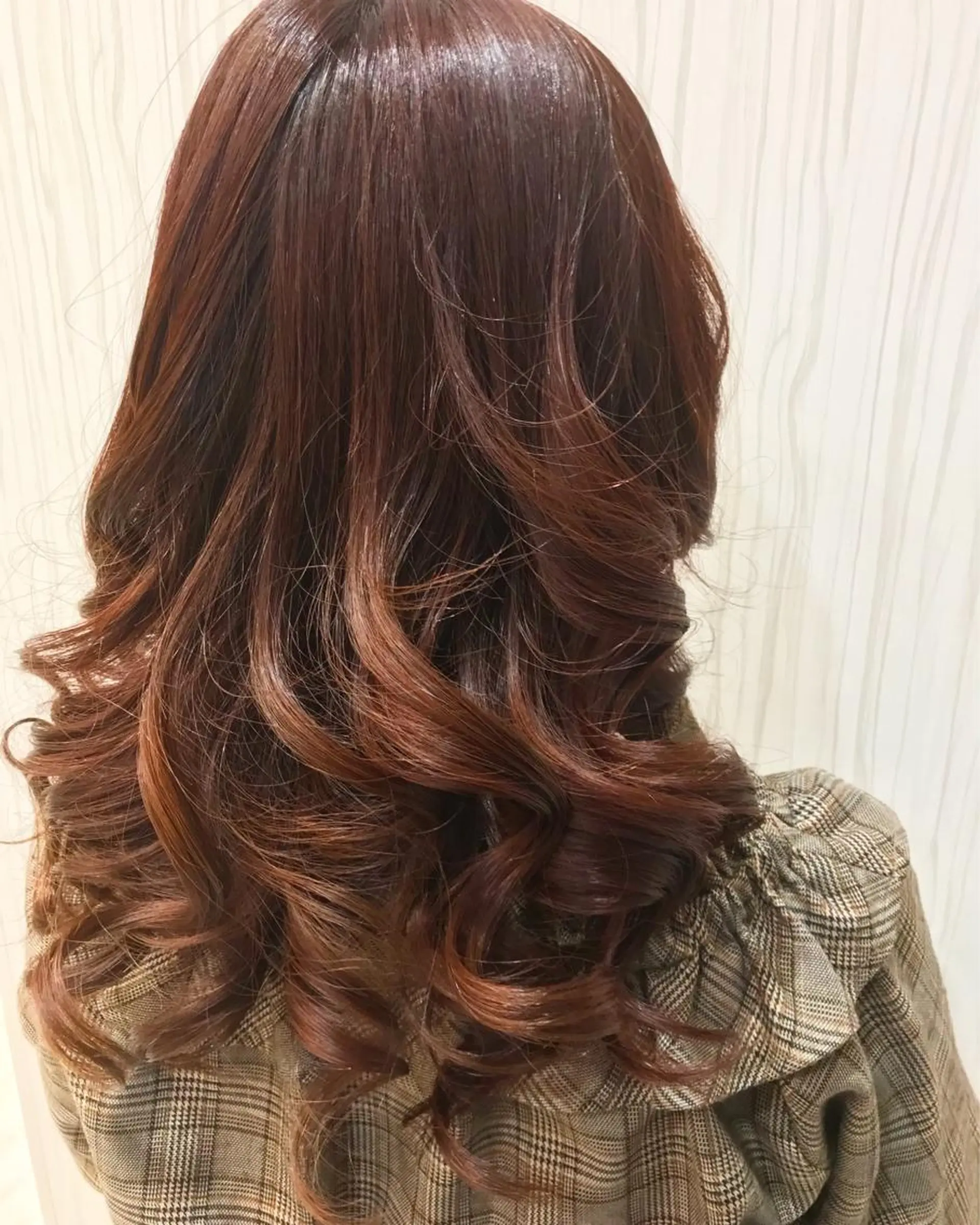 ロング カラー ブラウンカラー バイオレットカラー バイオレットブラウン 中川 拓弥のヘアスタイル