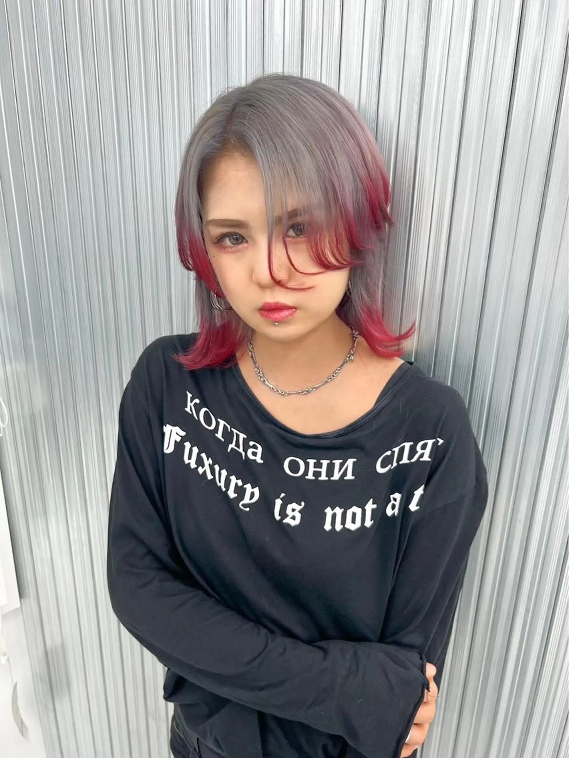 ミディアム ウルフカット 小倉 浩士のヘアスタイル