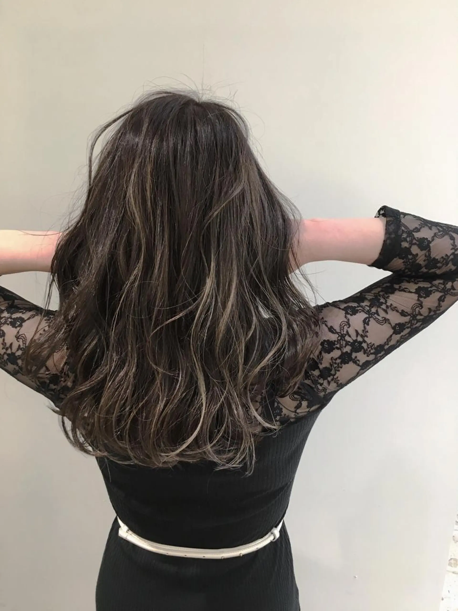セミロング カラー アディクシーカラー ハイライトカラー ハイライト ハイトーンブリーチ 土坂　由志【京都】のヘアスタイル