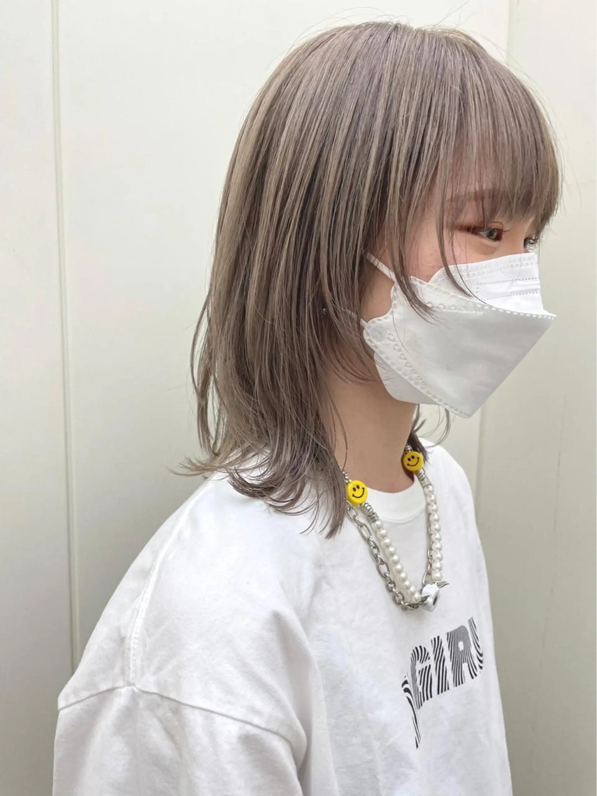 ミディアム カラー 小坂 麻綾のヘアスタイル