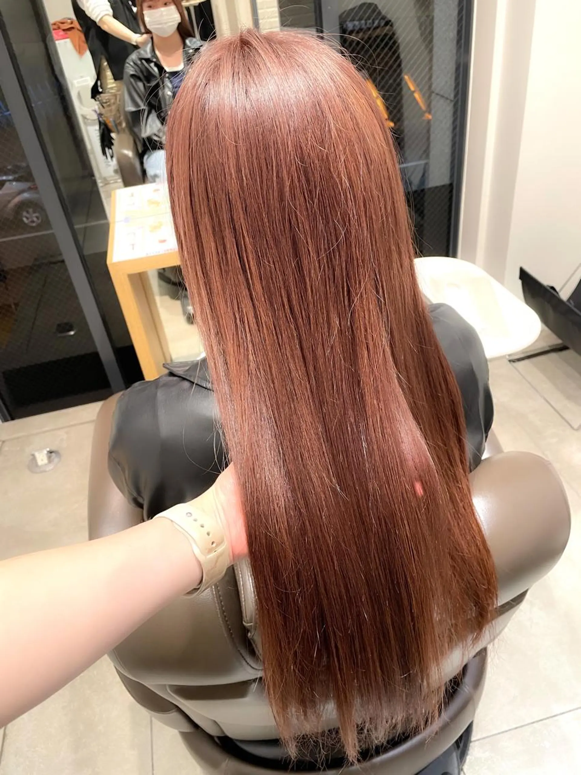 セミロング コトネ🫧 韓国風レイヤーカットのヘアスタイル