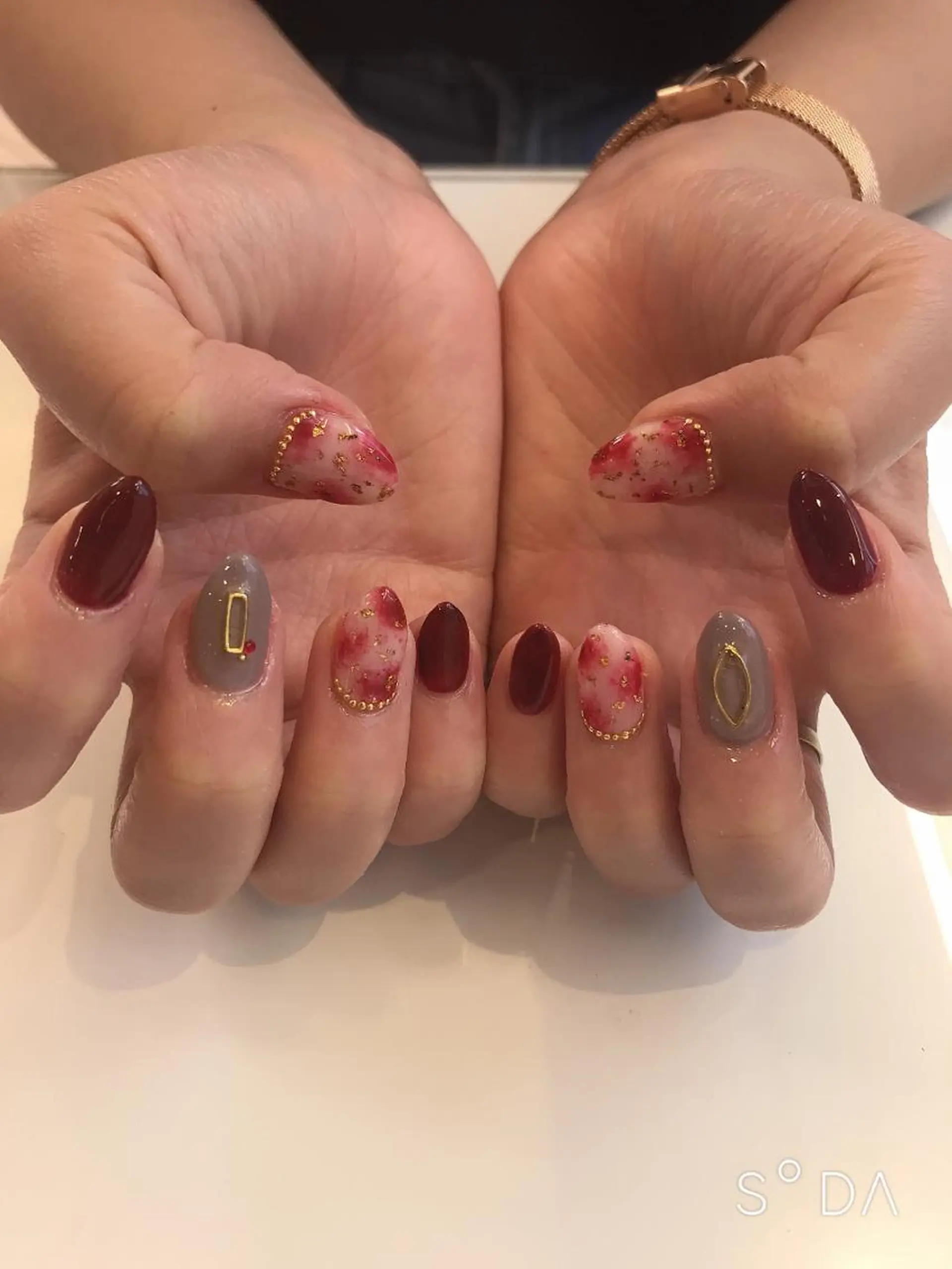 ネイル 韓国風✨髪質改善✨ 縮毛矯正✨松浦知奈美のヘアスタイル