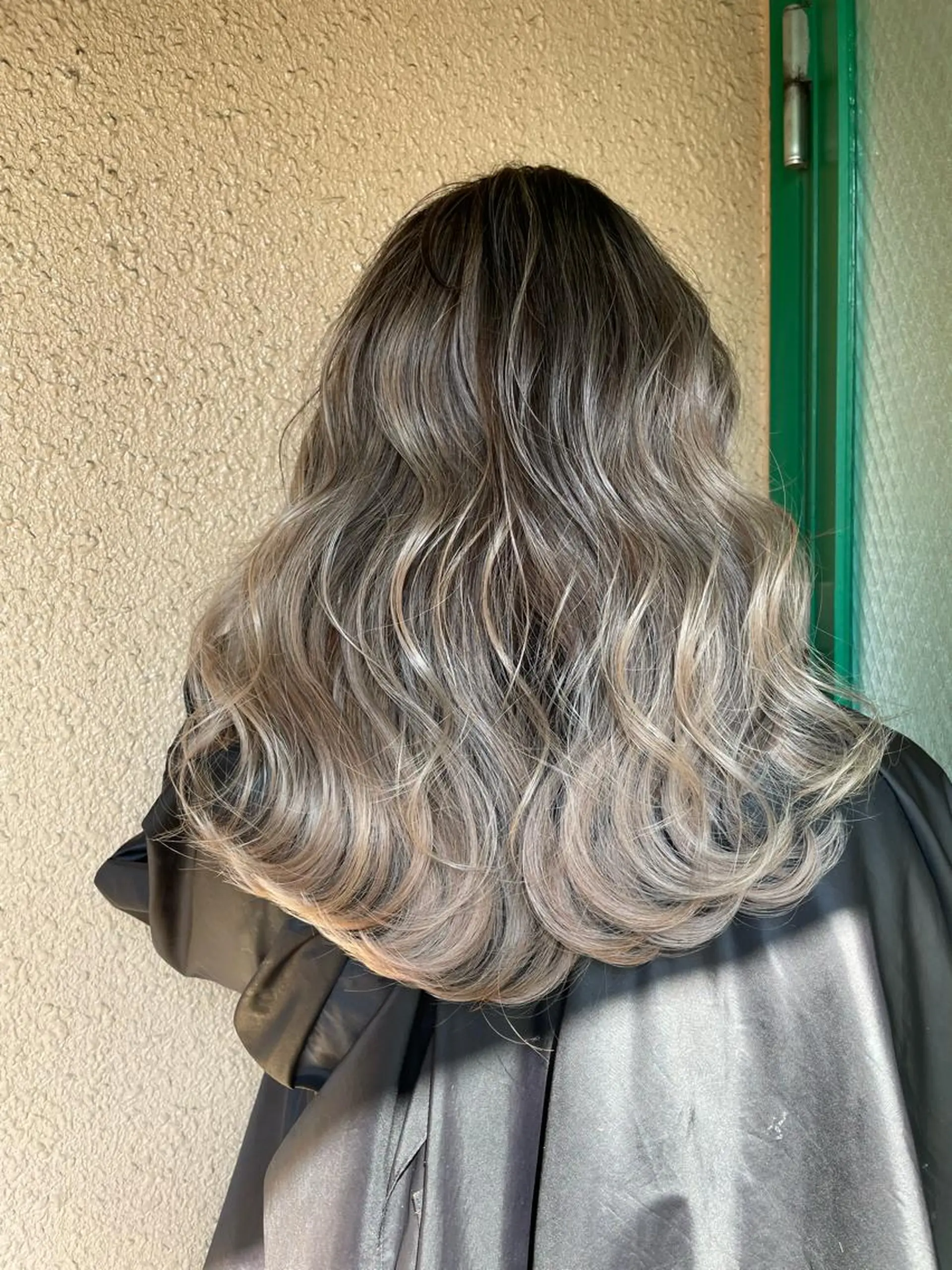 ミディアム カット ヘアカラー トリートメント 田中 聖也のヘアスタイル