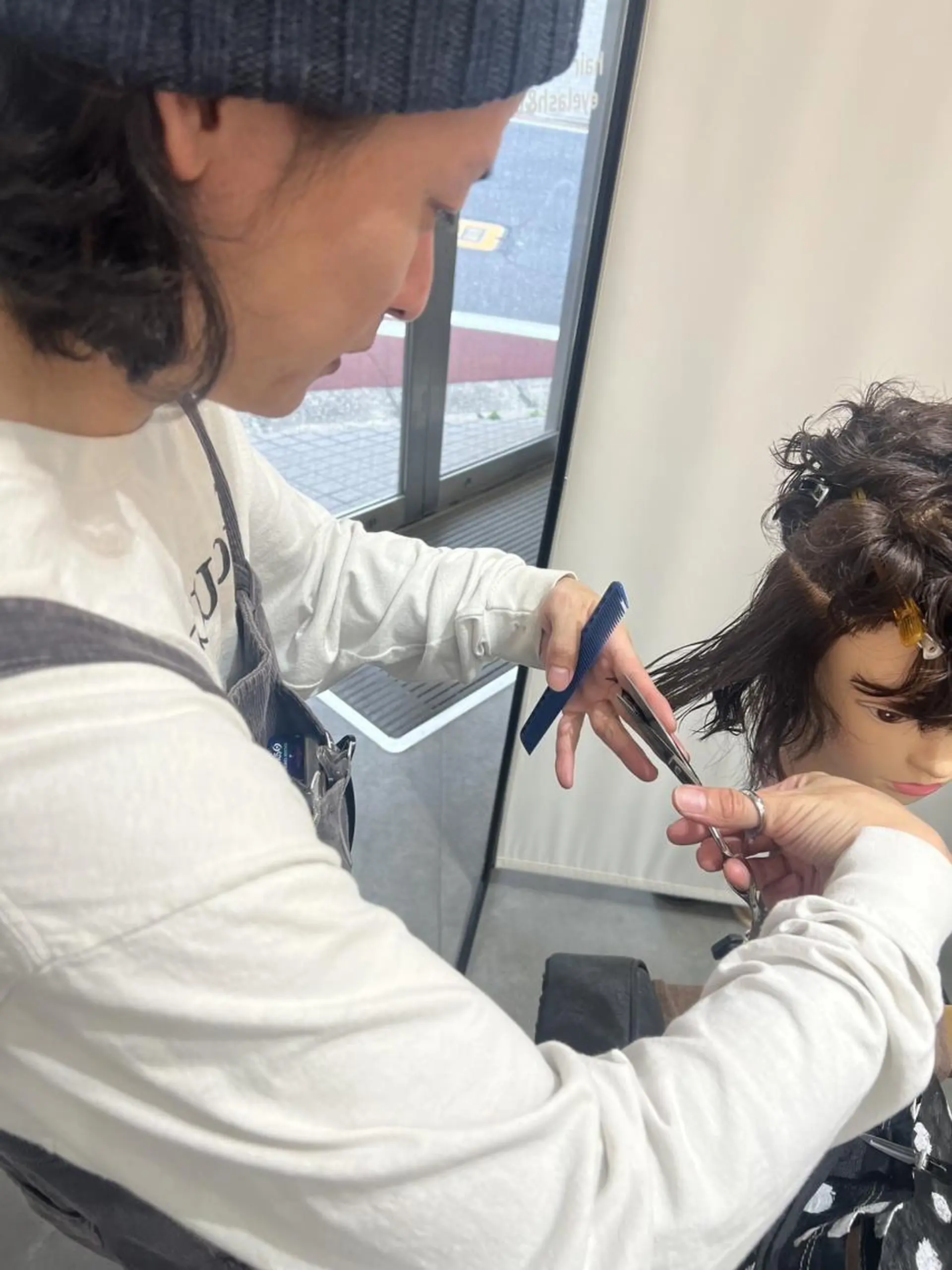 土曜日のクジラ/ ヒロキのヘアスタイル