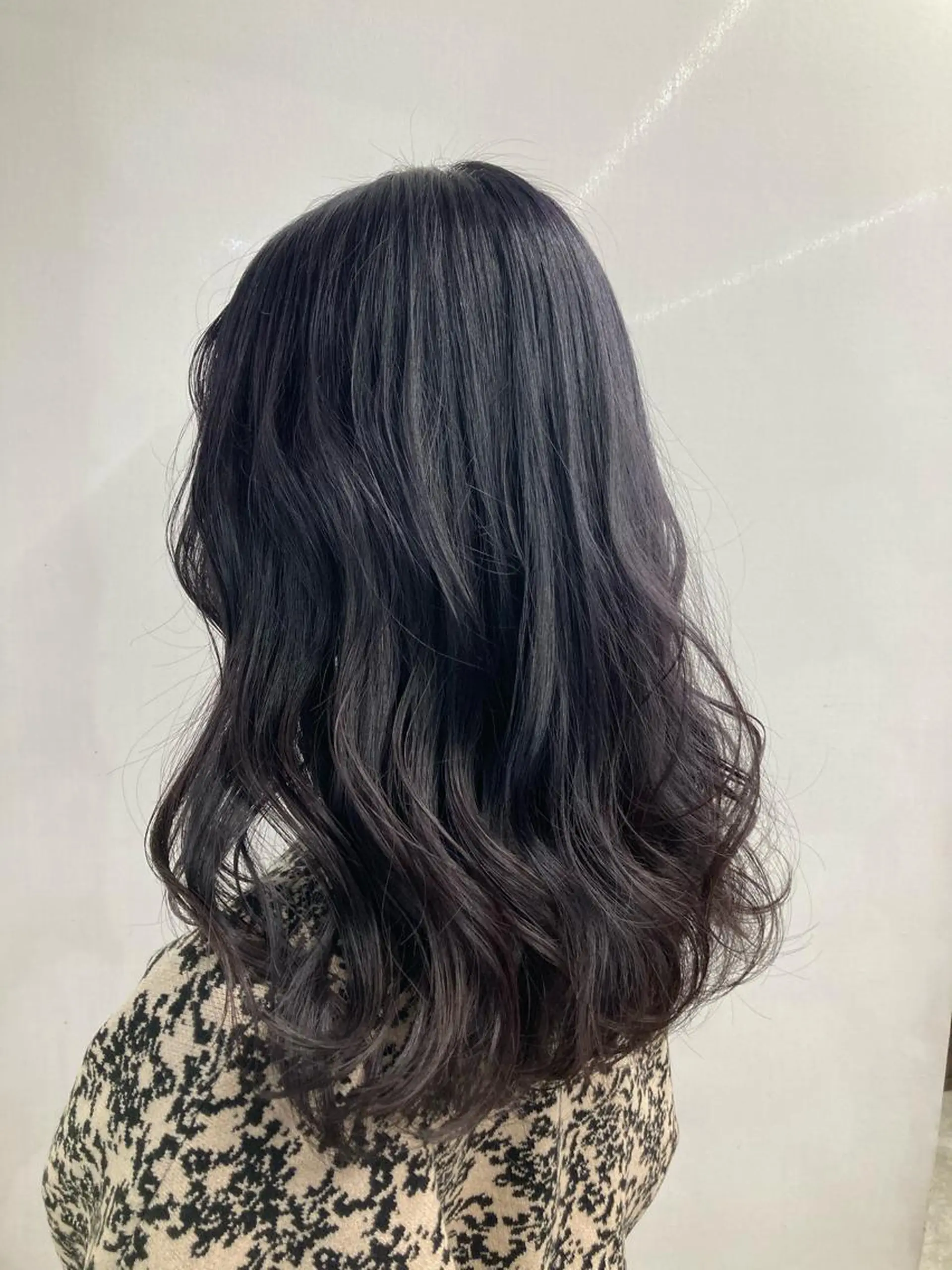 ミディアム カラー グレージュ ラベンダーカラー ラベンダーグレージュ ラベンダーグレー ヘアカラー ブリーチ&似合せボブ 田中寛十のヘアスタイル