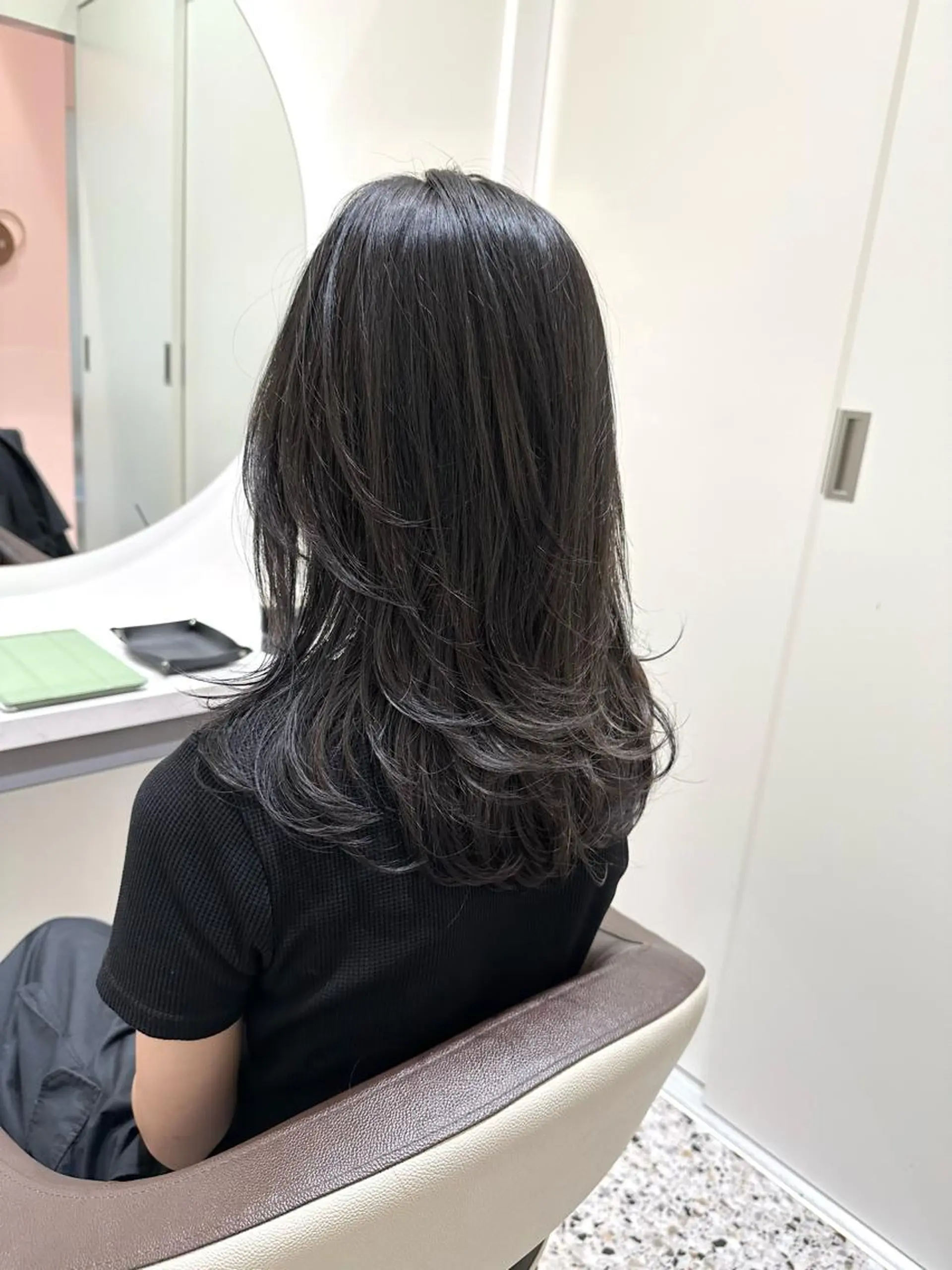 ミディアム レイヤーカット レイヤー/ハッシュ 渋谷/サッタのヘアスタイル