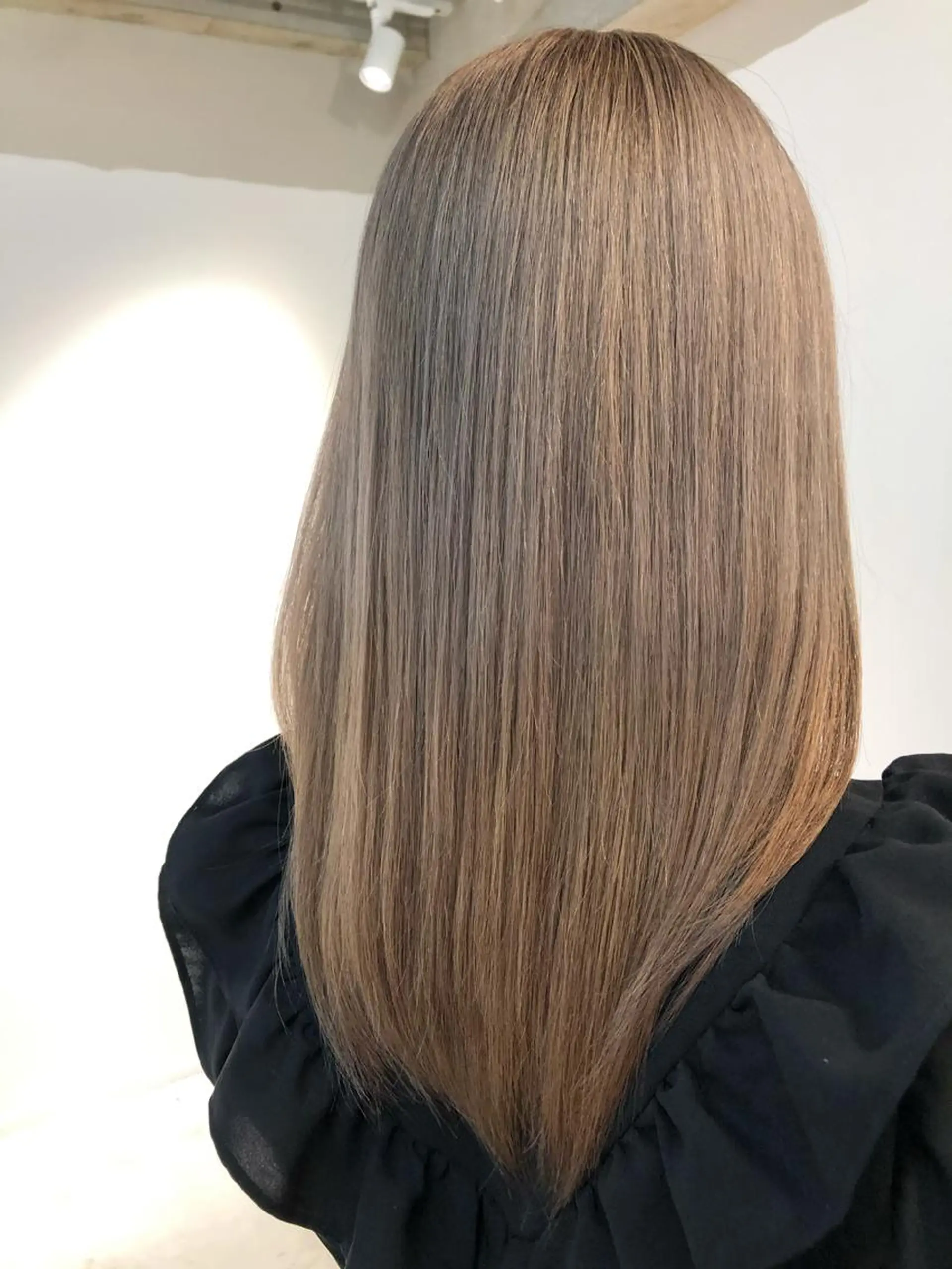 カラー ベージュカラー ブリーチ fit/ madokaのヘアスタイル