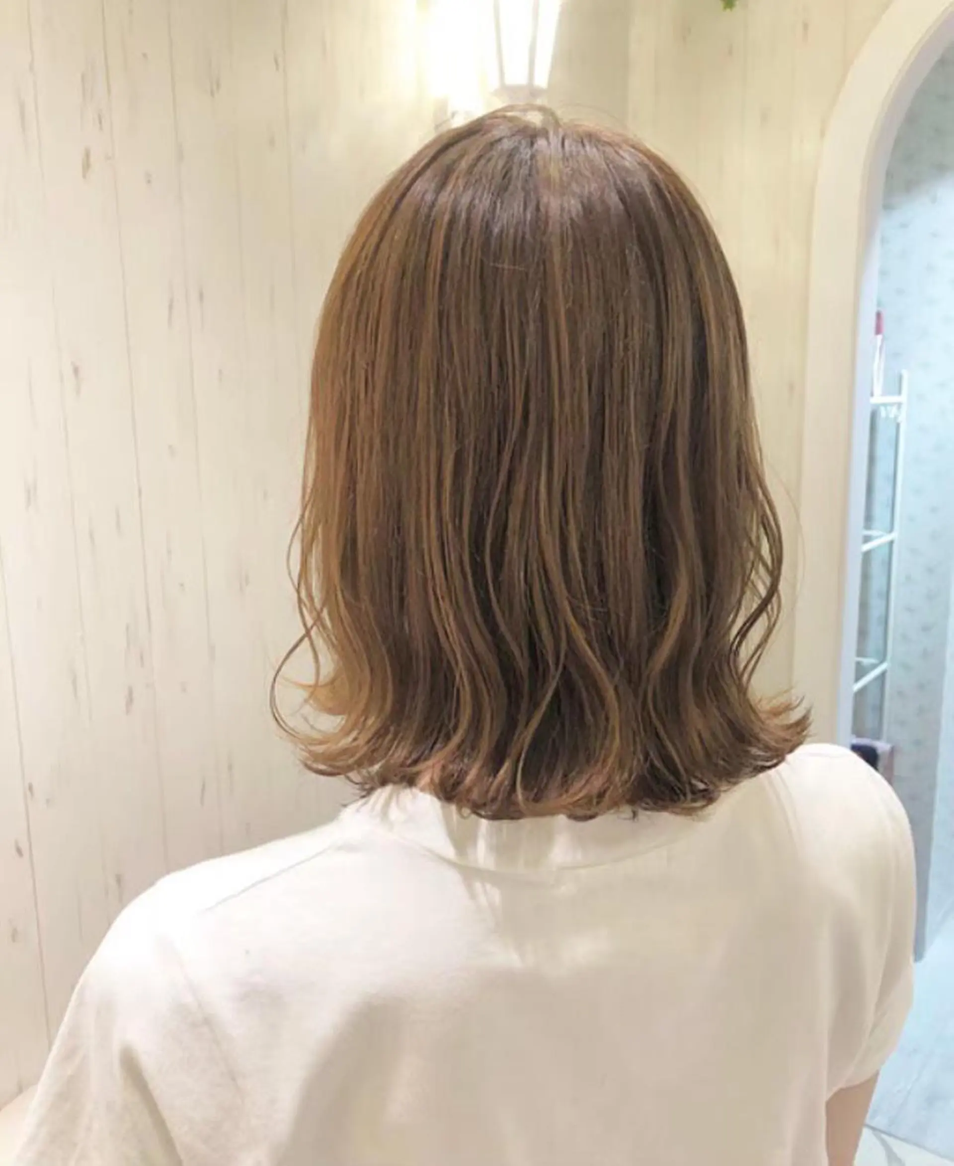 ミディアム カラー うたな .のヘアスタイル