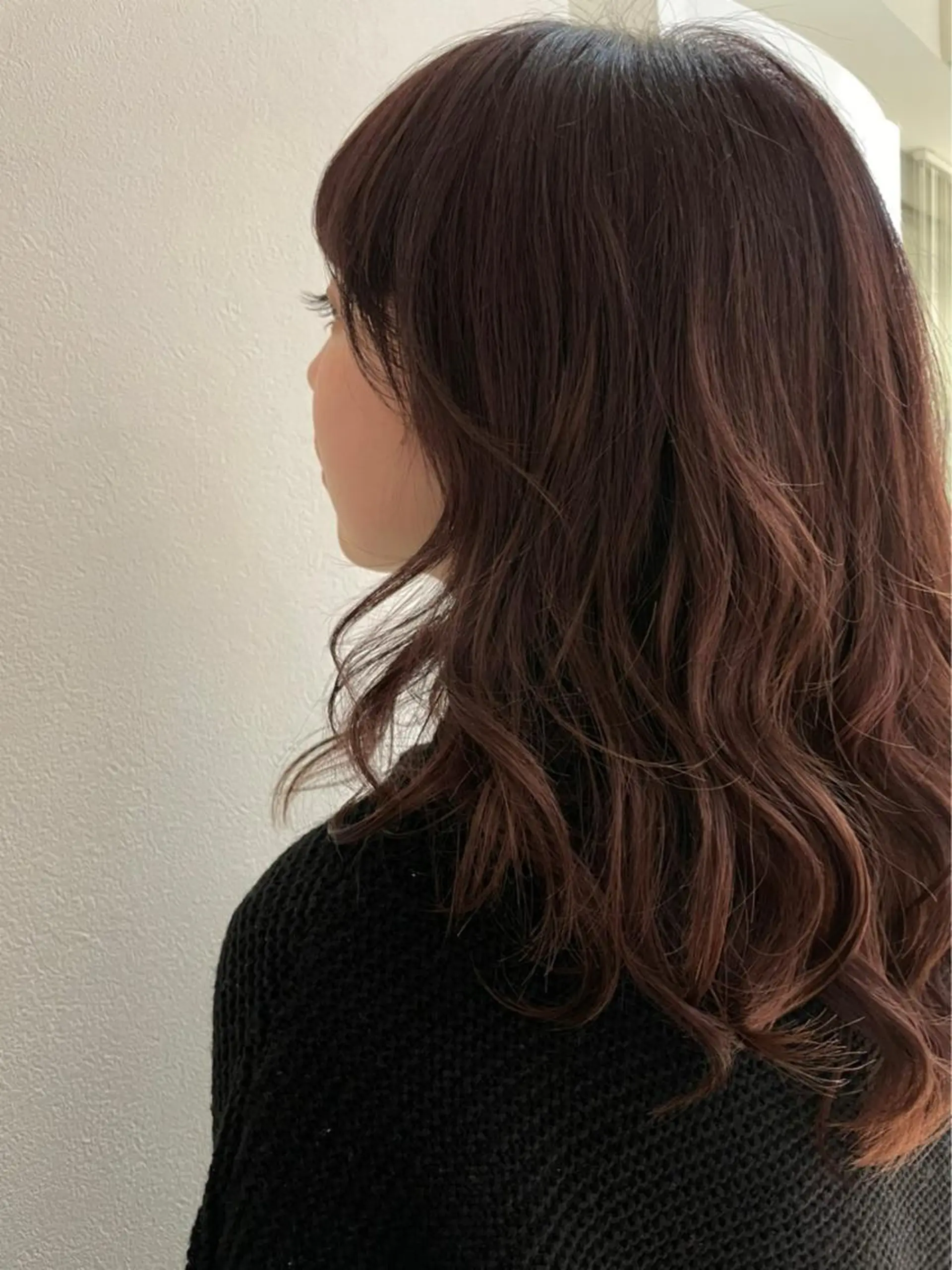 カラー 渡部凌我 小顔ウルフ ハイトーンカラーのヘアスタイル