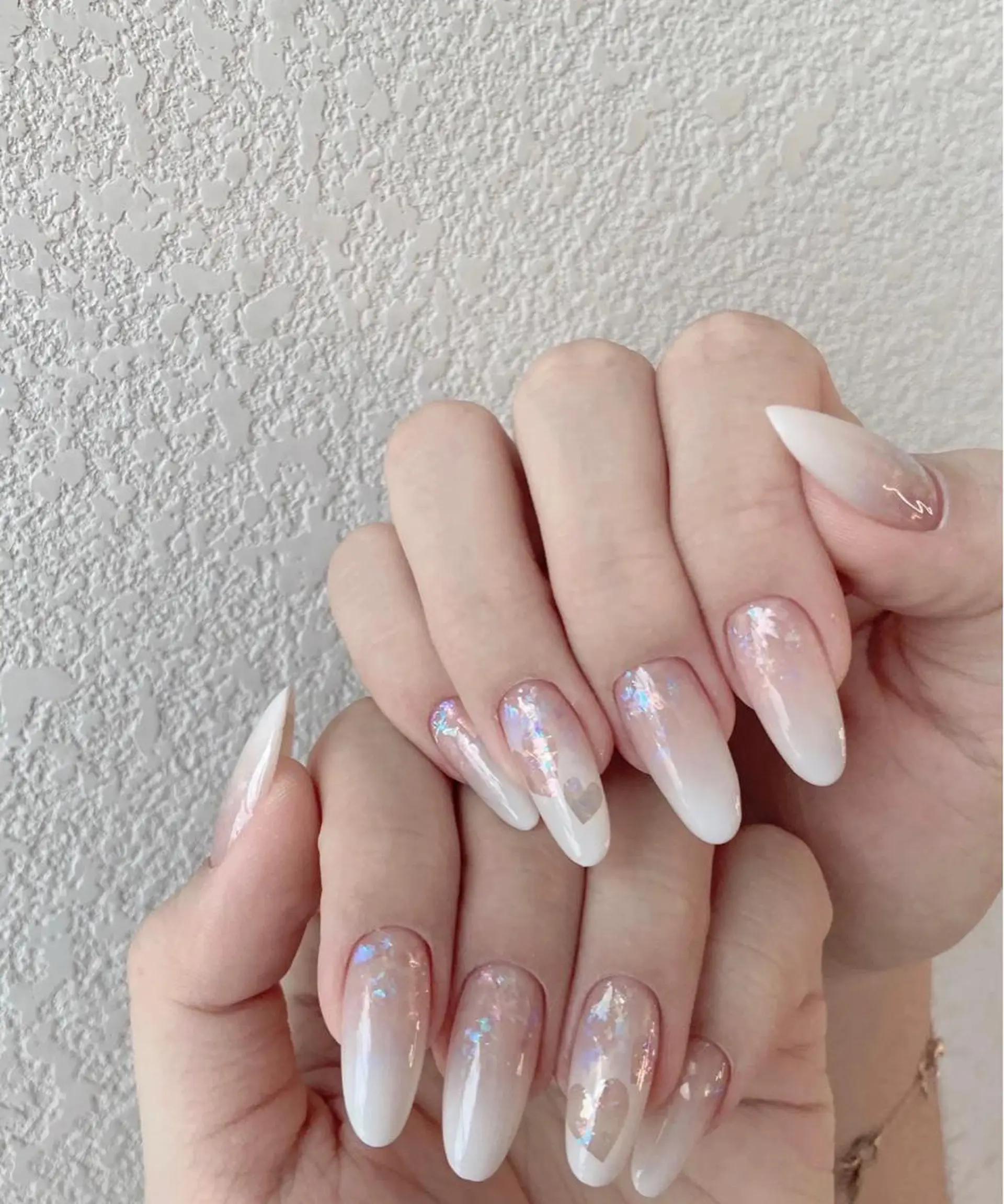 セミロング 韓国風ヘア めぐみのネイルサロン スタッフ練習のネイルデザイン