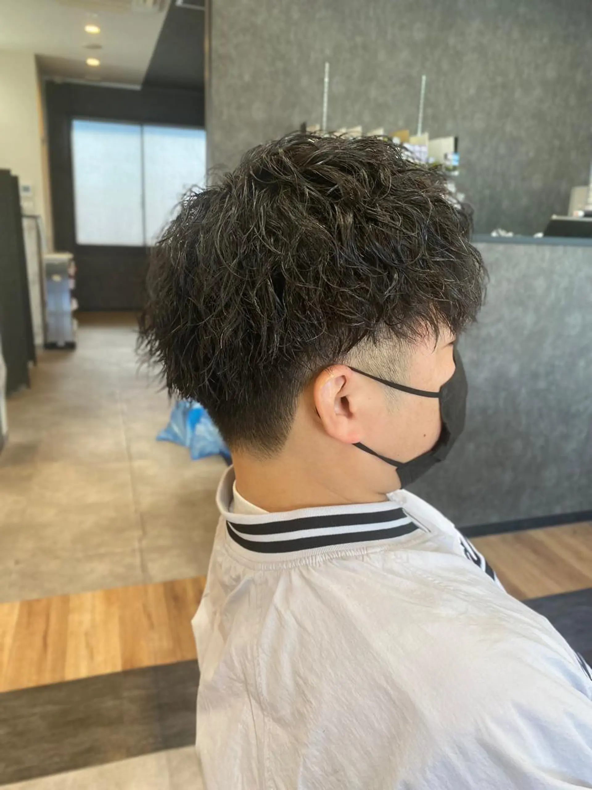 ショート パーマ メンズ カット パーマ 矢部 萌深のヘアスタイル